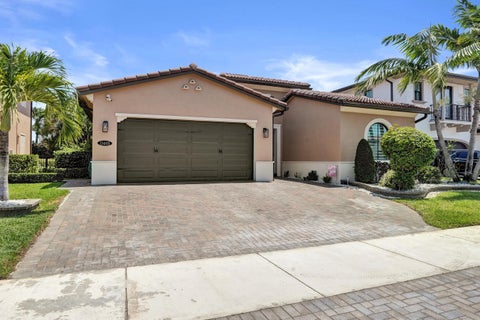 Tiny photo for 11405 Solstice Circle, Parkland, FL 33076 (MLS # B26045455)