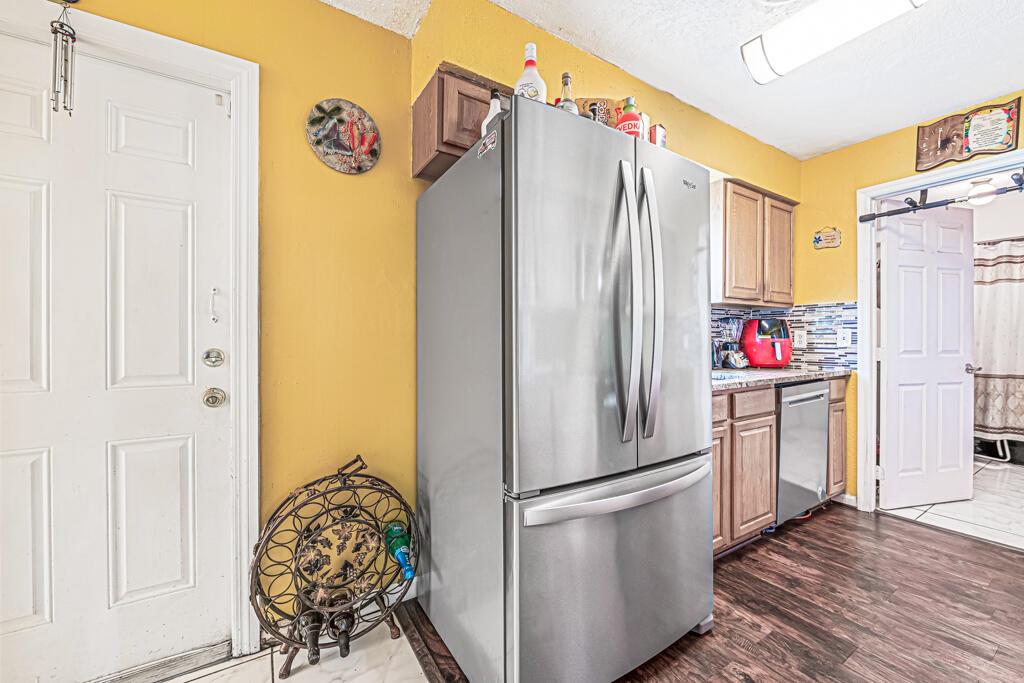 FAIRWAY PINES - Residential