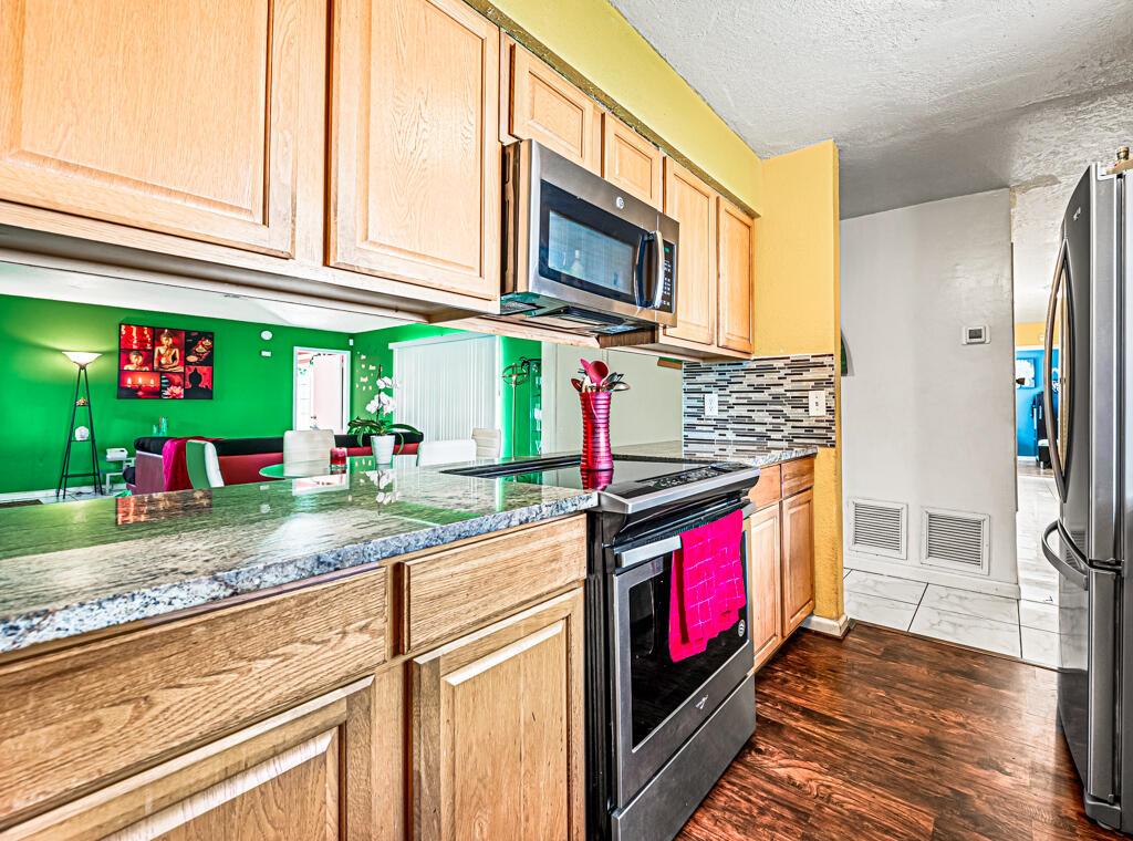 FAIRWAY PINES - Residential