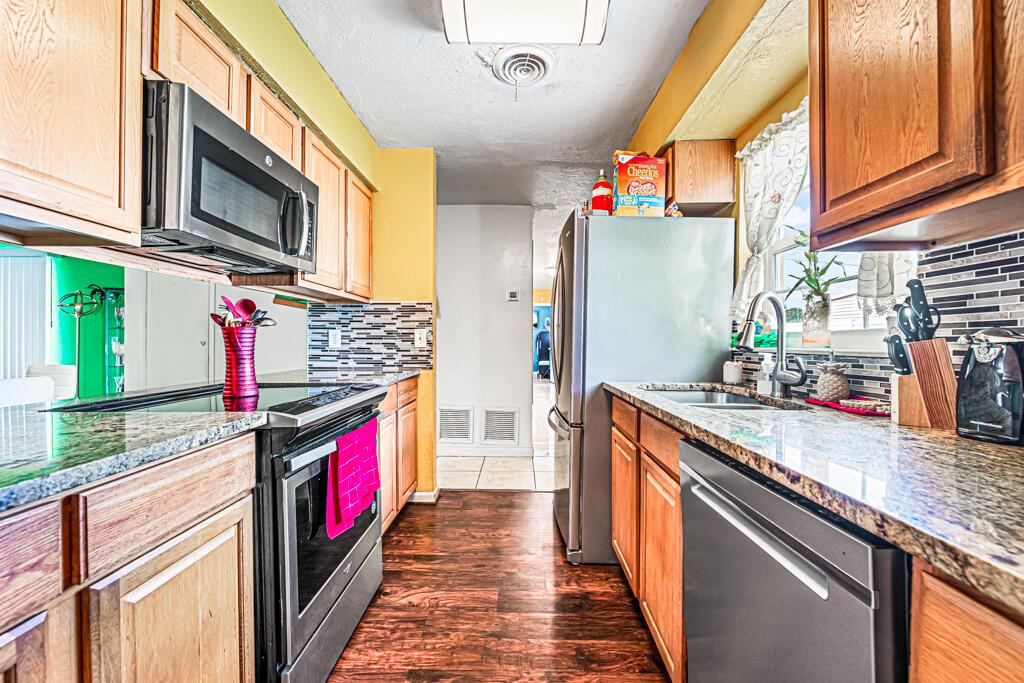 FAIRWAY PINES - Residential