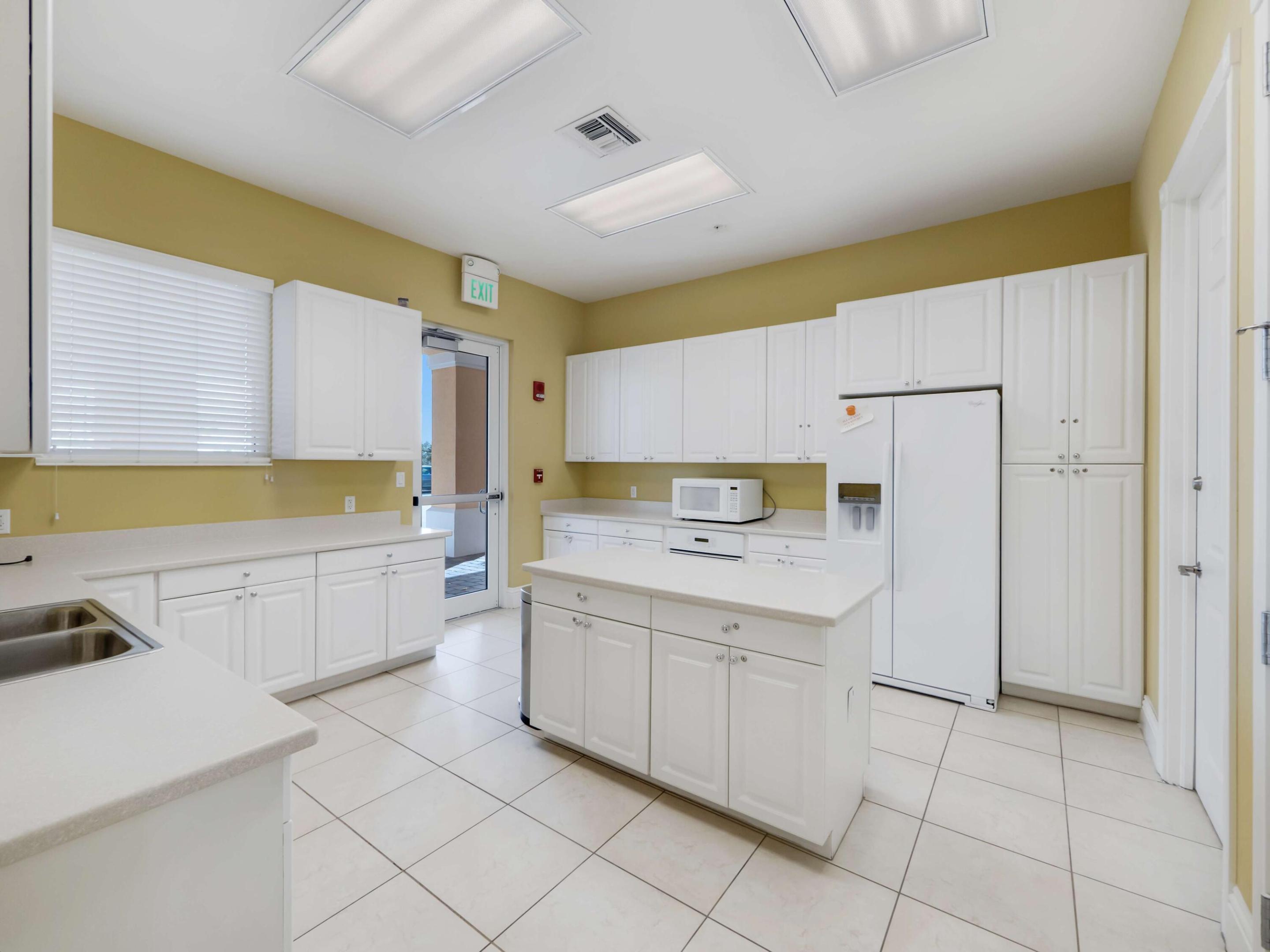 TRADITION PLAT NO 30 - Residential Lease