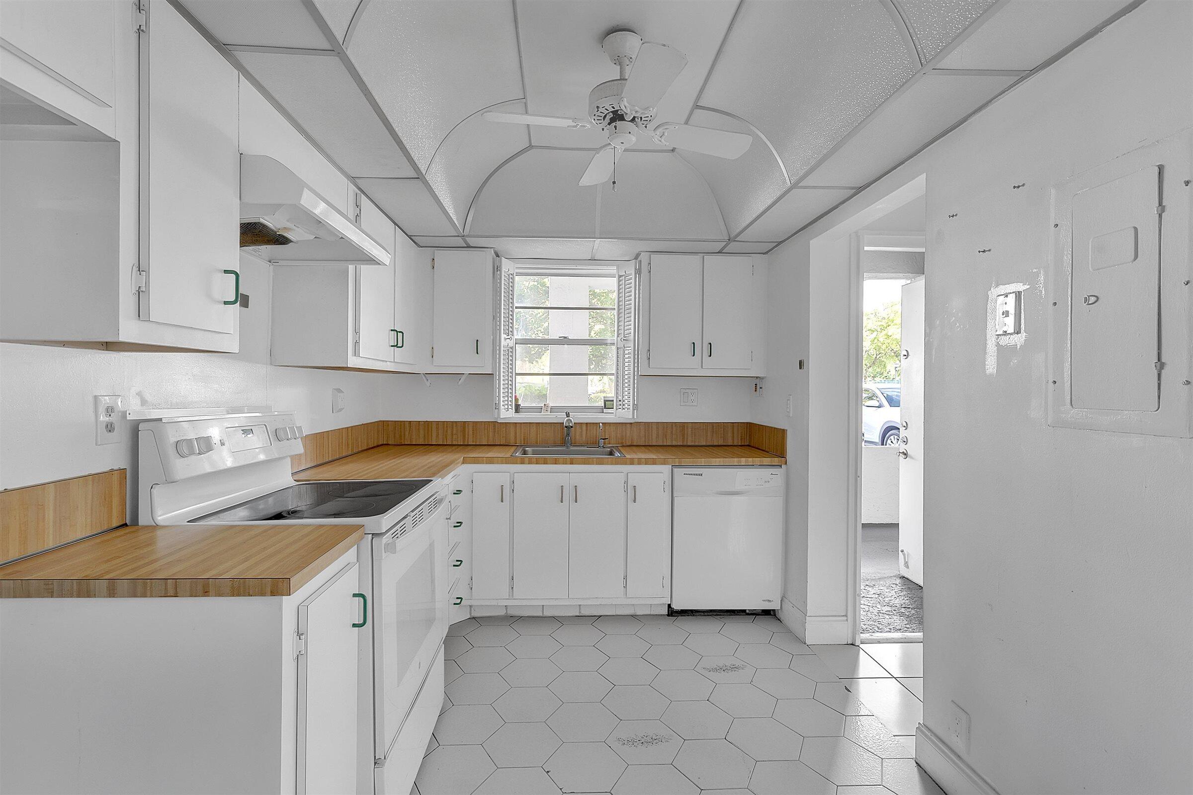 5860 NW 44th Street 111