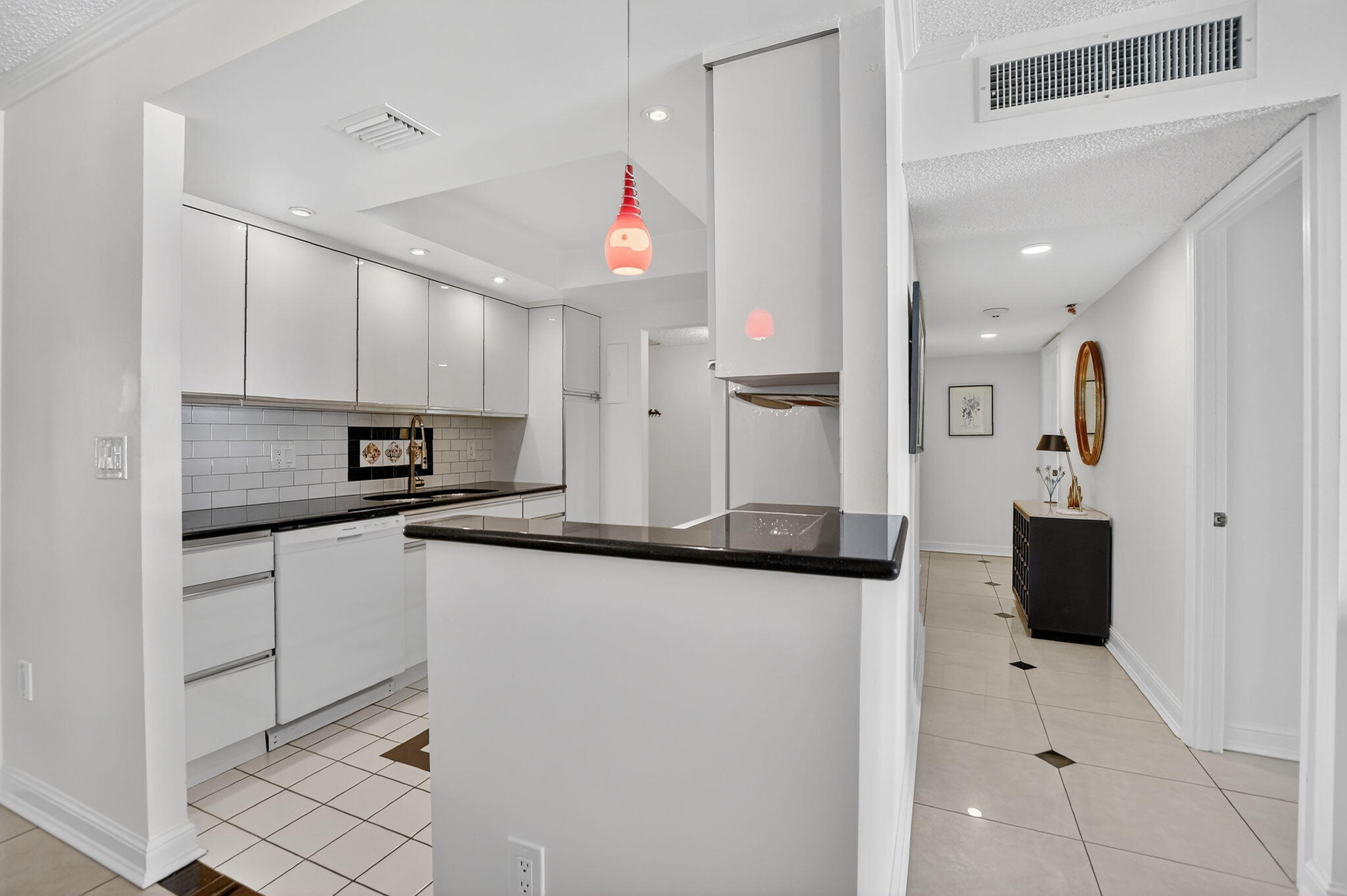 TIERRA DEL MAR CONDO SOUTH - Residential Lease