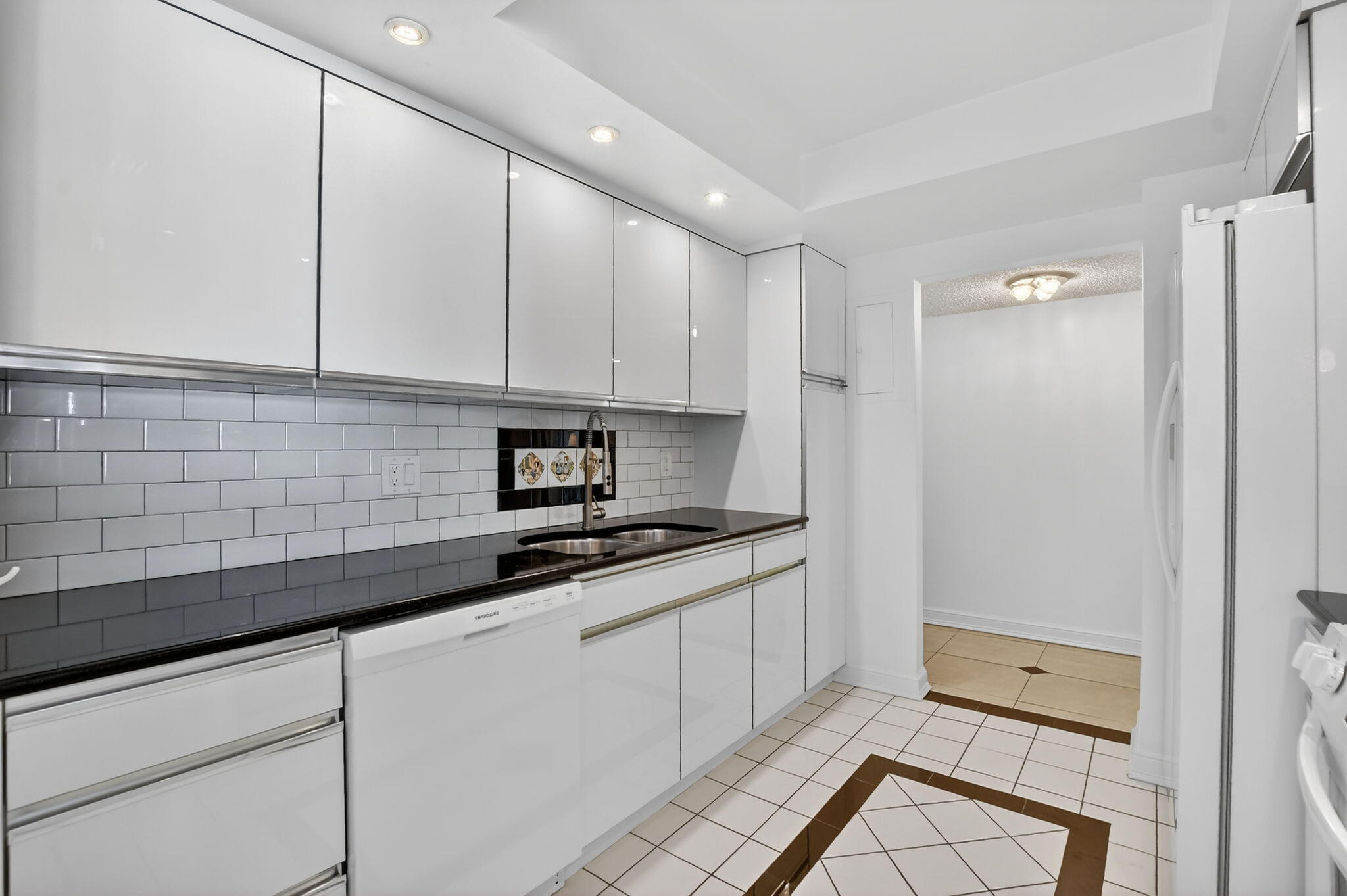 TIERRA DEL MAR CONDO SOUTH - Residential Lease