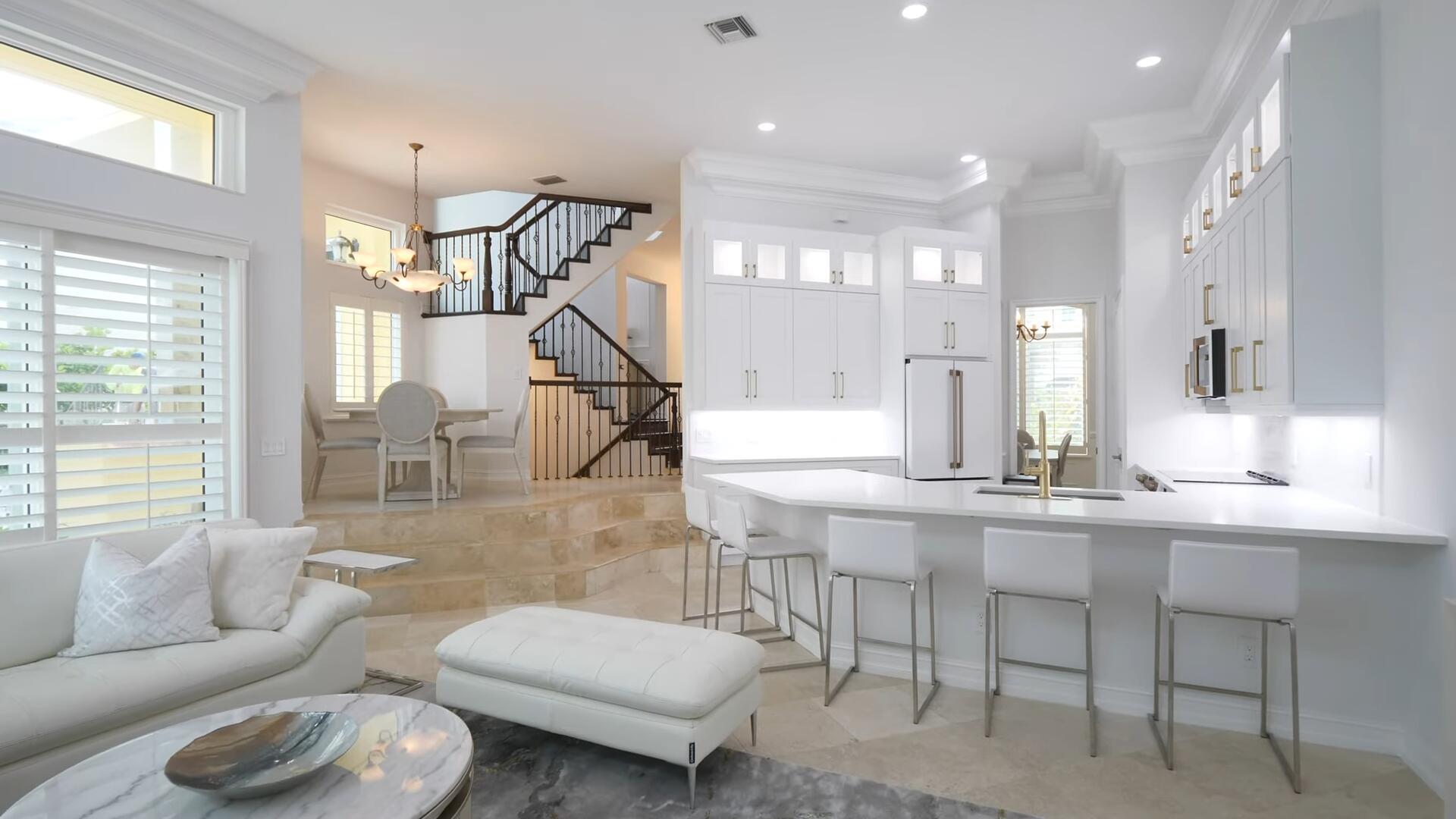 451 Surfside Lane