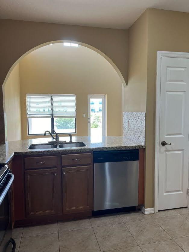 CAMBRIDGE TOWNHOMES - Residential Lease