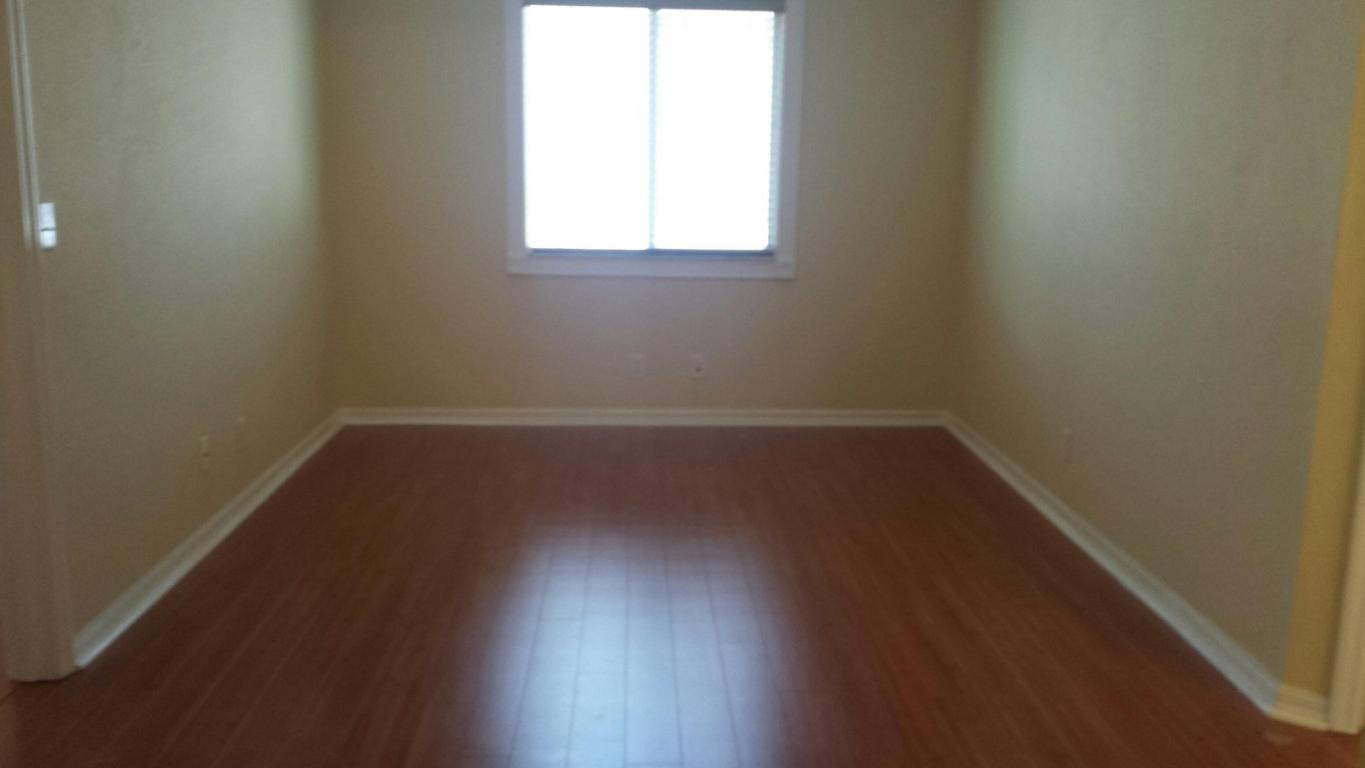 BANYAN TRAILS - Residential Lease