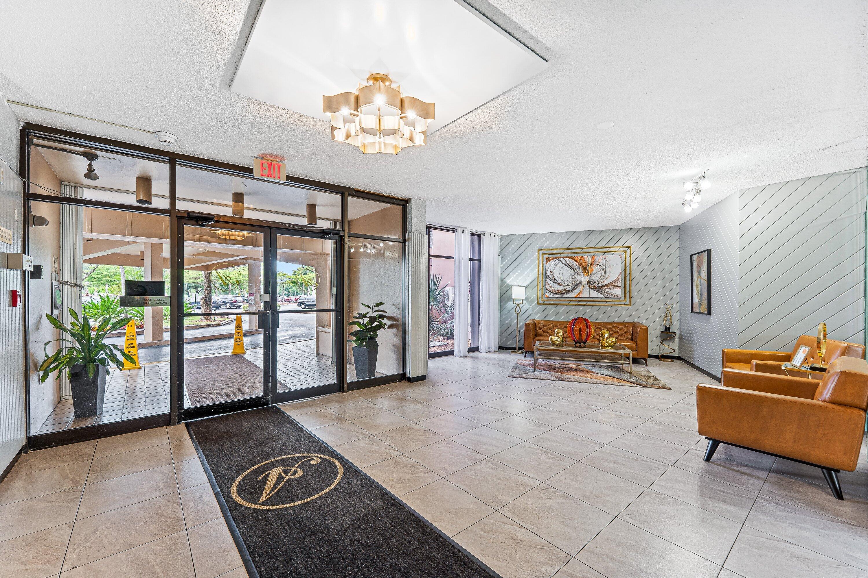 1400 Saint Charles Place 616