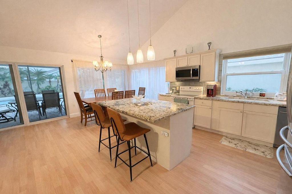 Photo of 100 Cape Pointe Circle, Jupiter, FL 33477 (MLS # R11086774)