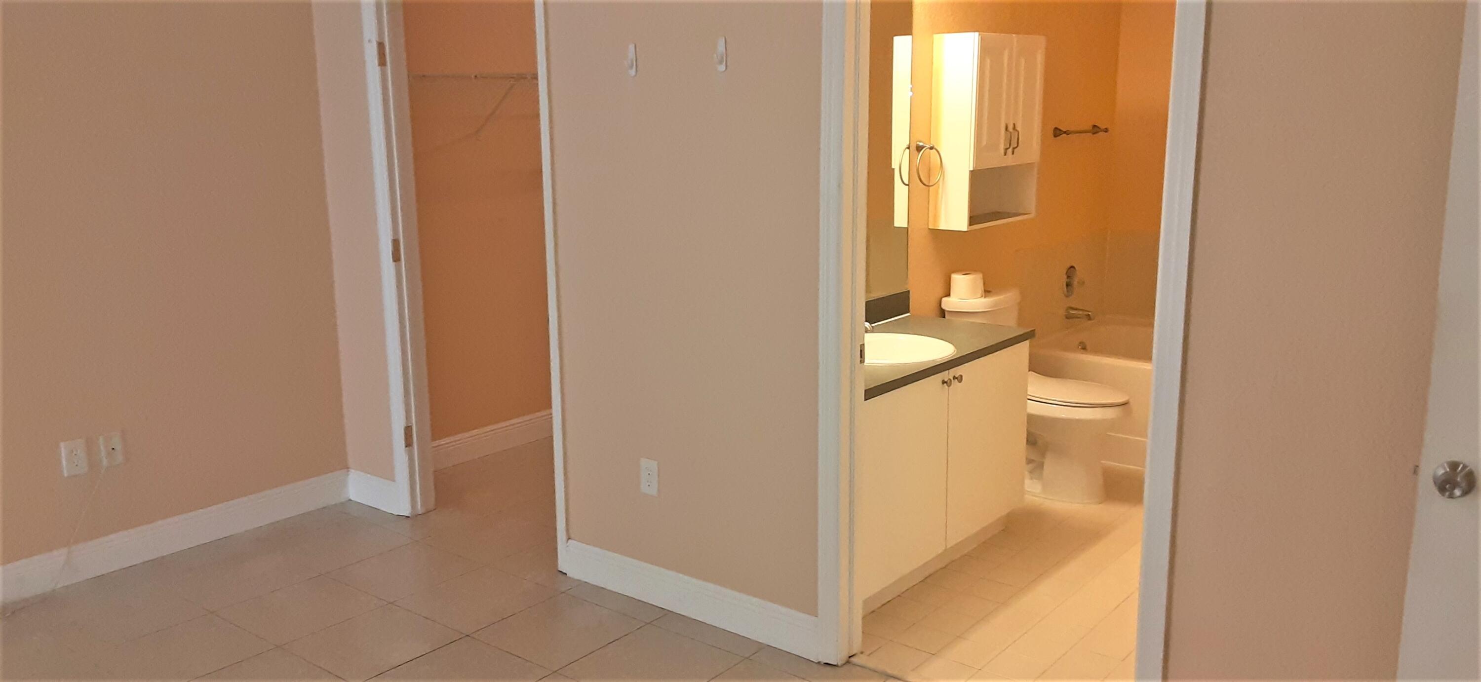 RESIDENCES OF BELMONT AT BOYNTON BEACH CONDO - Residential