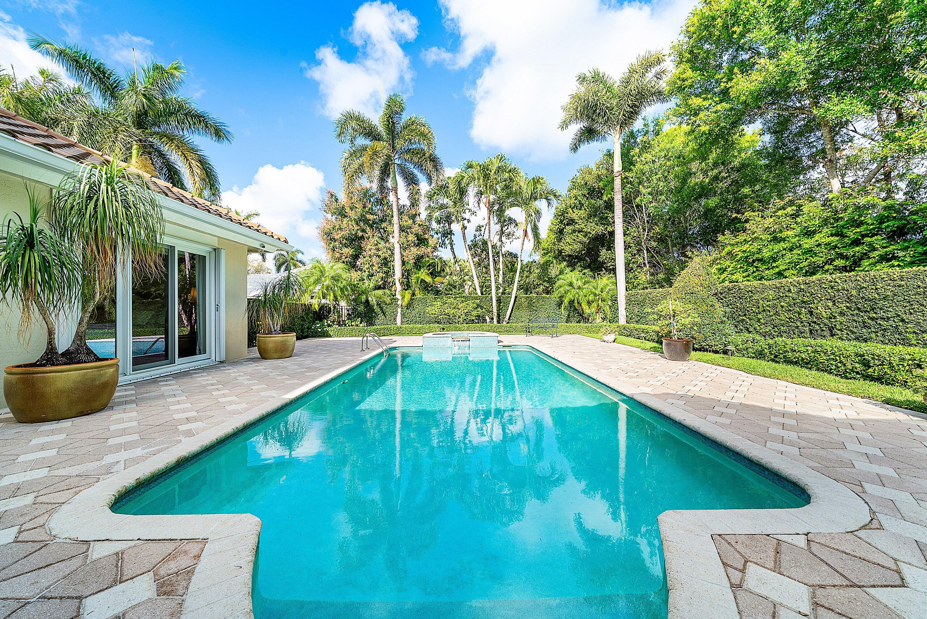 PINE TREE GOLF CLUB - Residential