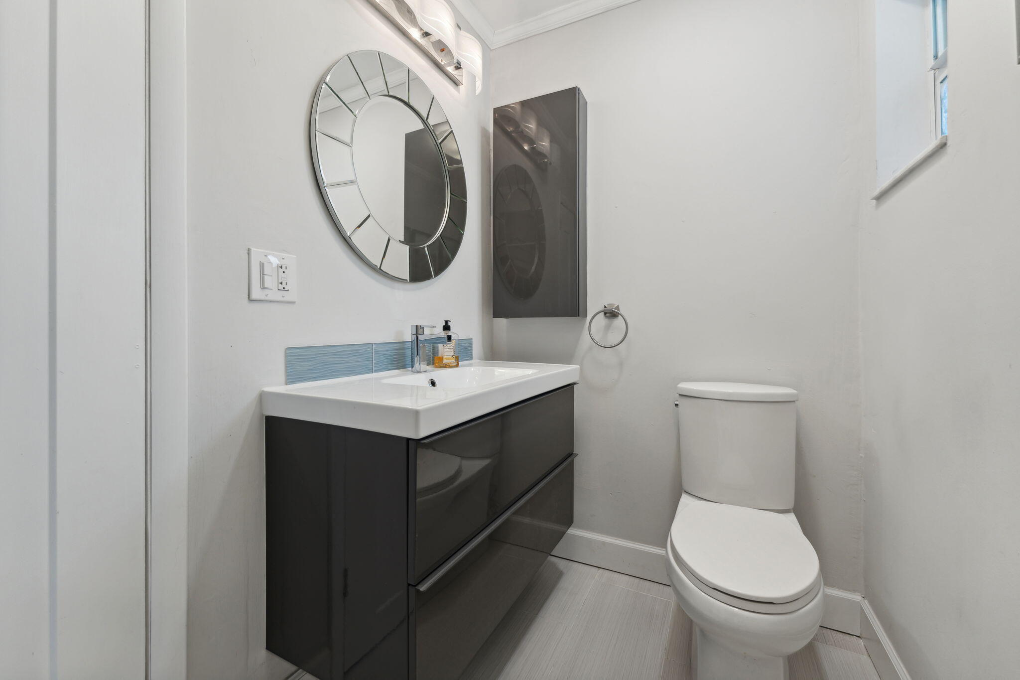 CONNOR ESTATES - Residential Lease