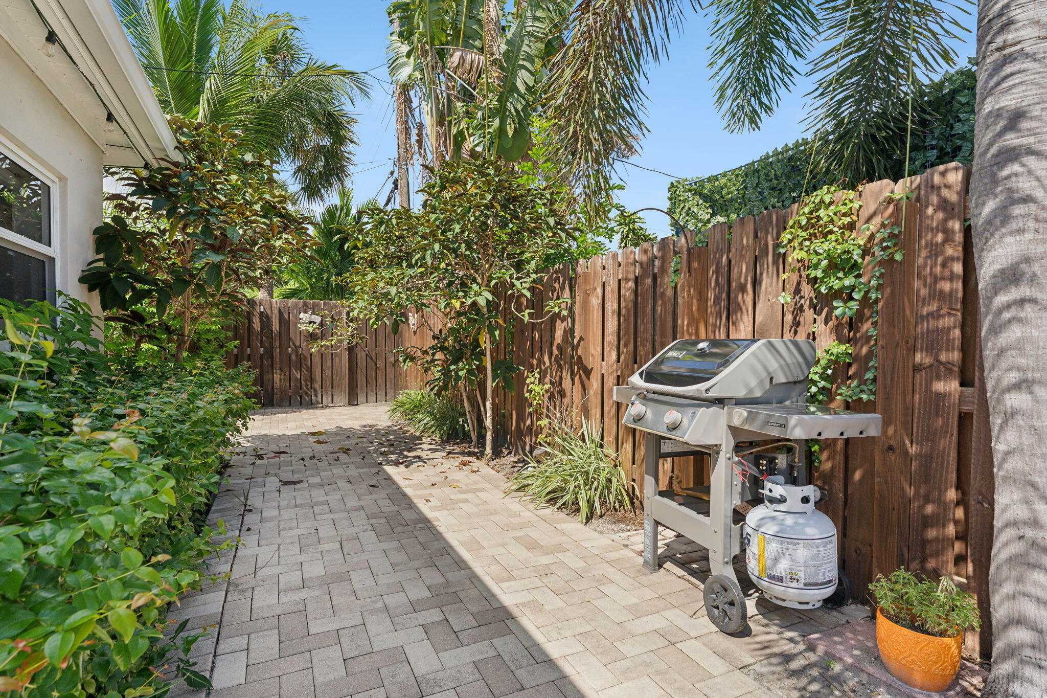 CONNOR ESTATES - Residential Lease