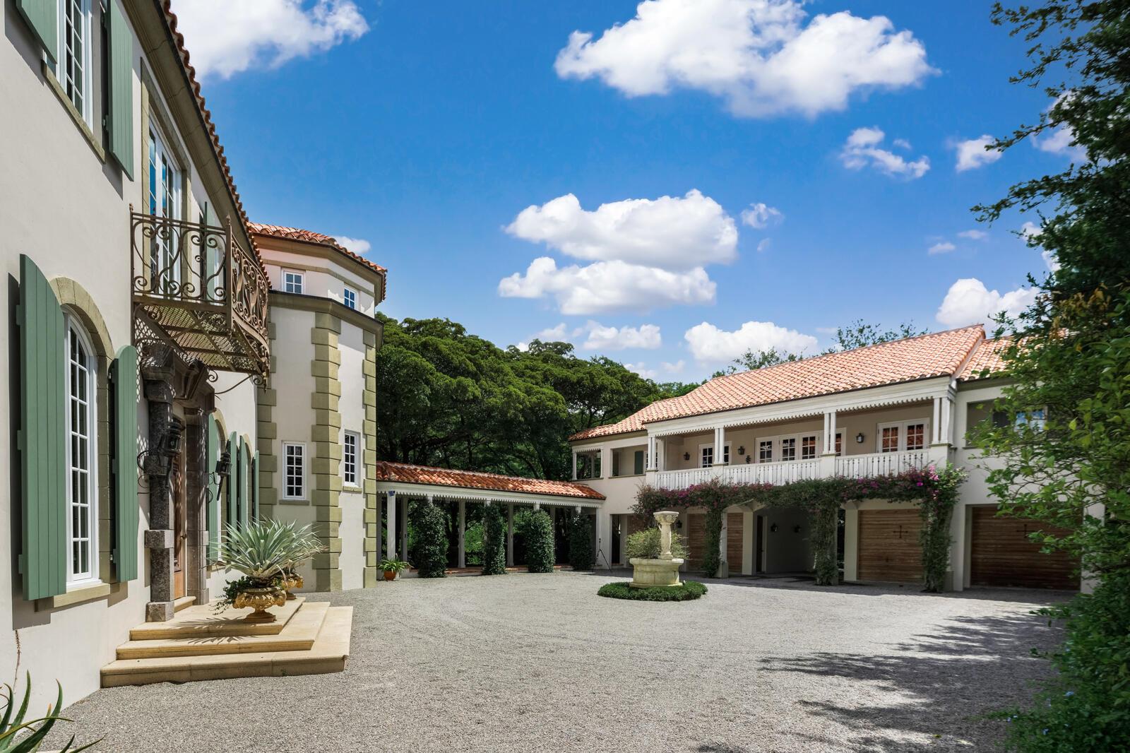 BRIDLE PATH OF Palm Beach - Residential