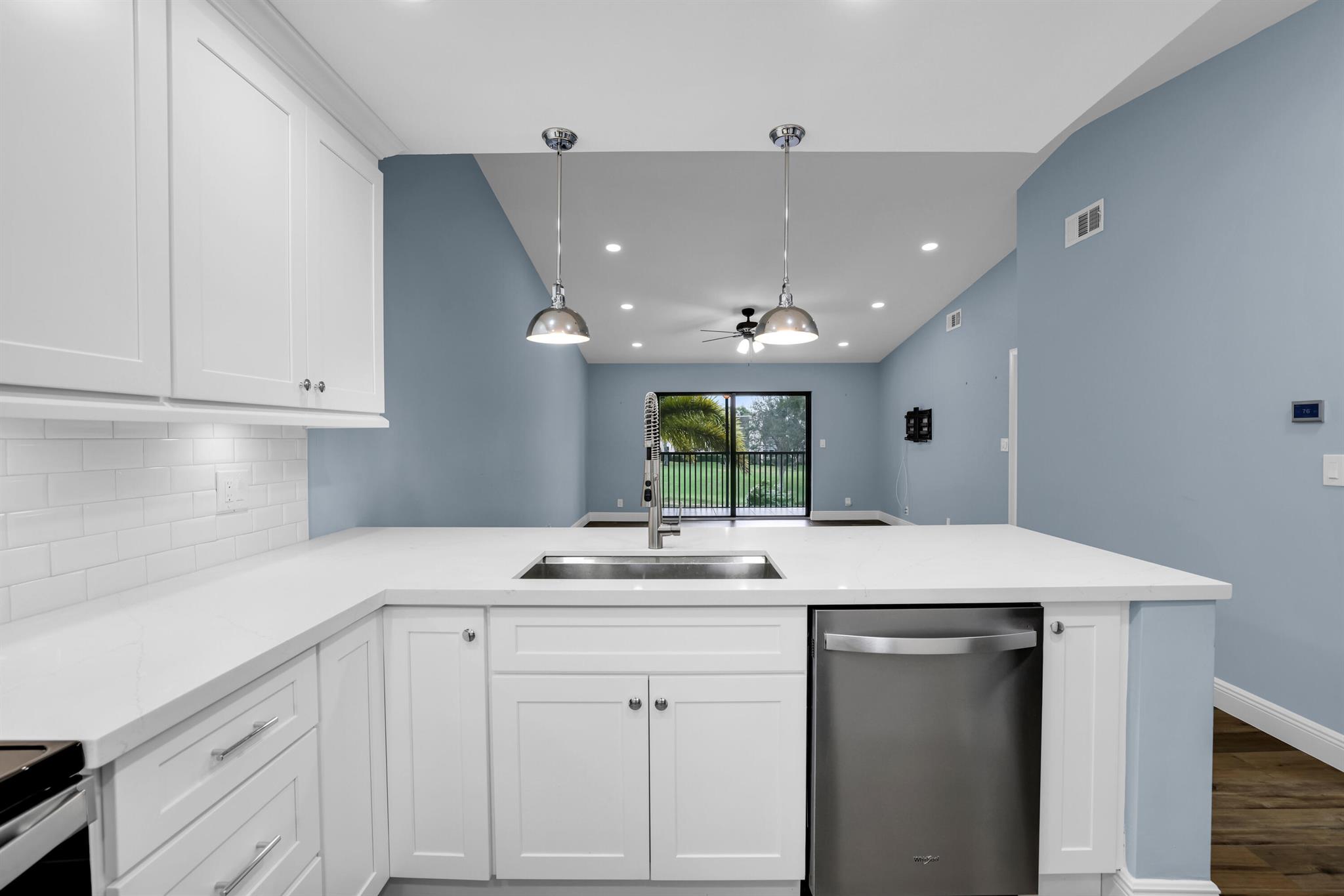 2840 Casa Way 202
