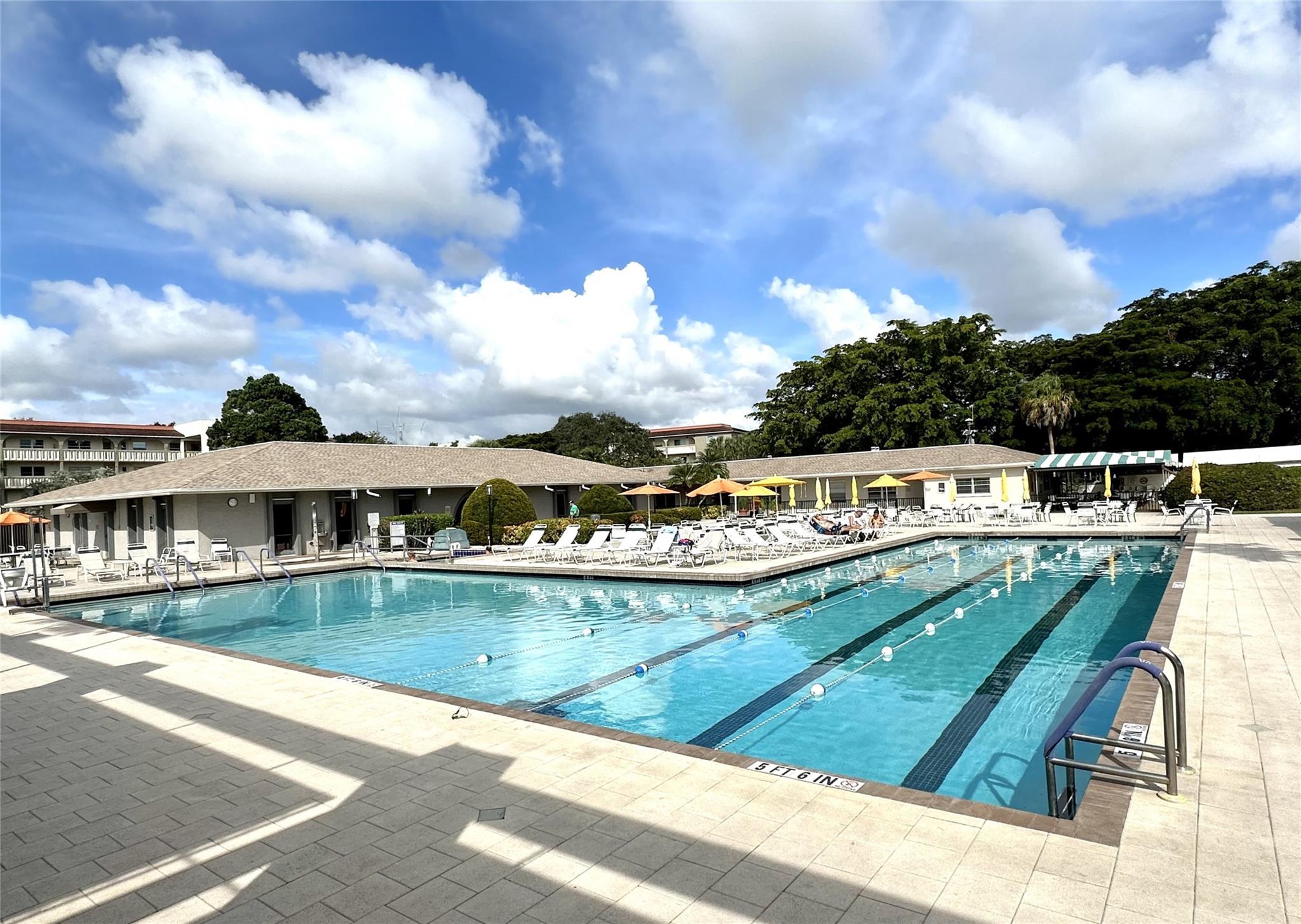 WYNMOOR-VICTORIA - Residential