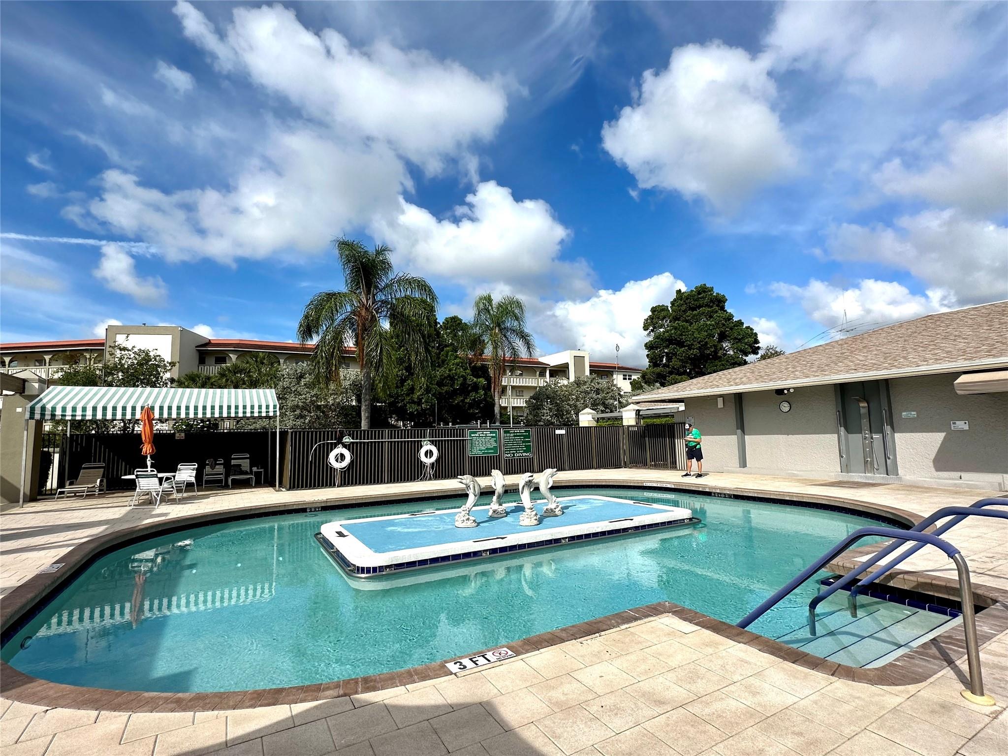 WYNMOOR-VICTORIA - Residential