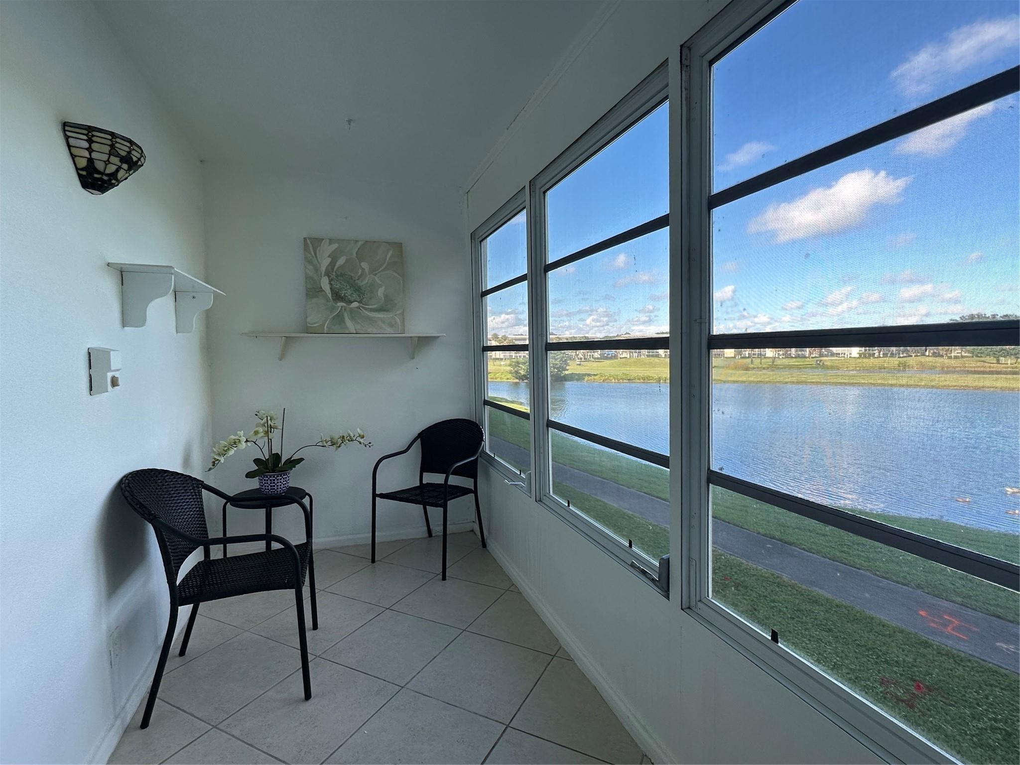 WYNMOOR-VICTORIA - Residential