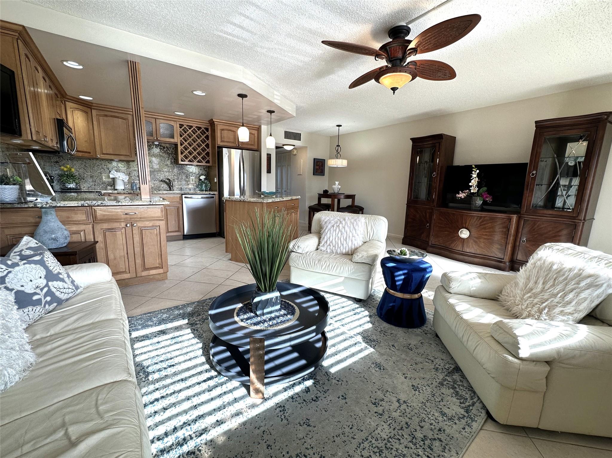 WYNMOOR-VICTORIA - Residential