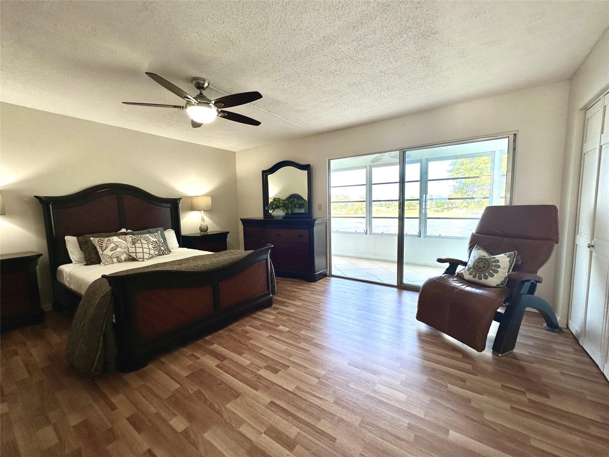 WYNMOOR-VICTORIA - Residential