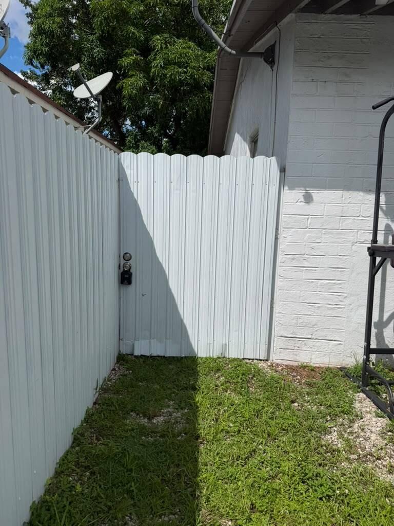 527 NW 91st Street 2