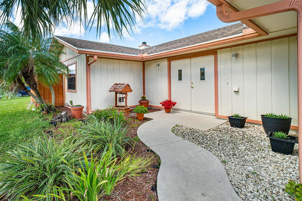 EASTWOOD OF WELLINGTON 3 - Residential