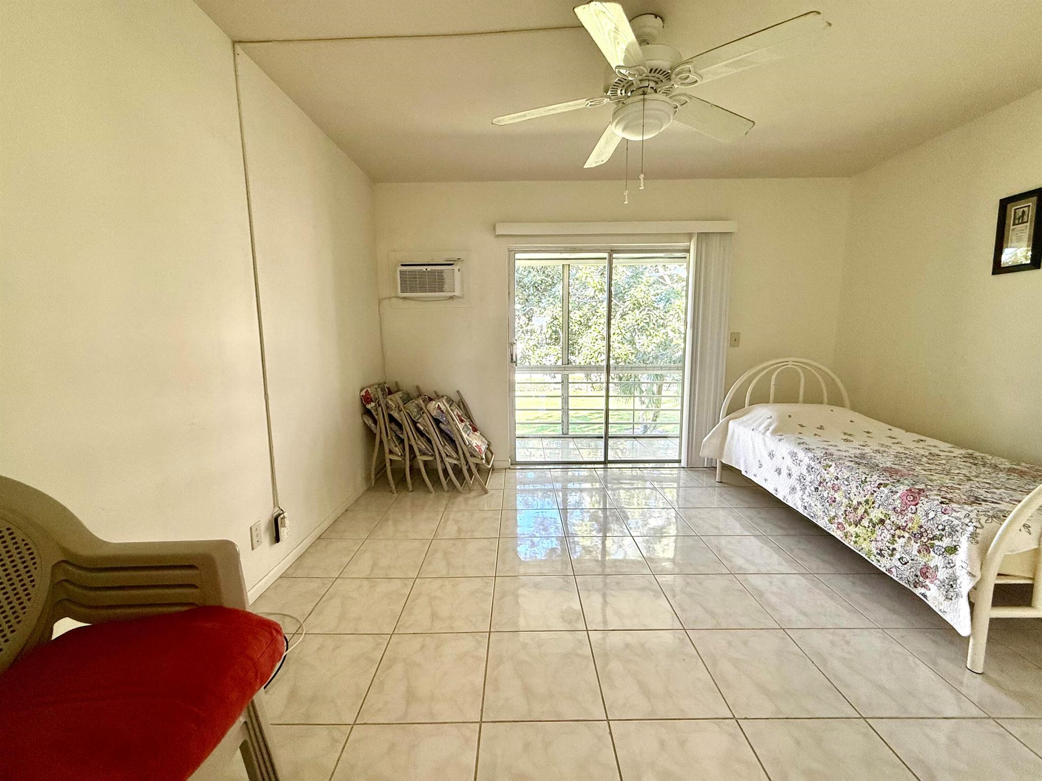 CENTURY VILLAGE NORWICH C - Residential Lease