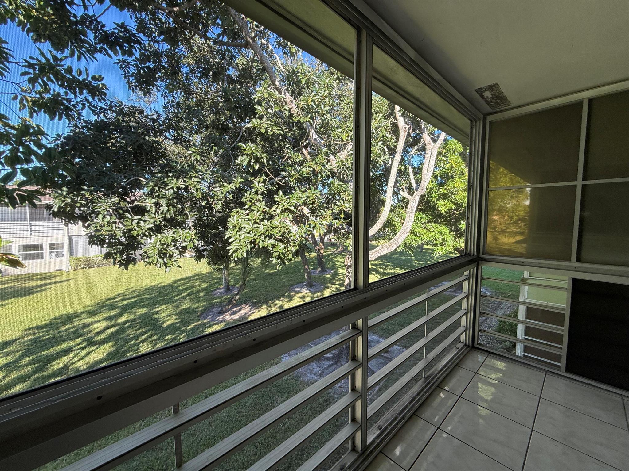 CENTURY VILLAGE NORWICH C - Residential Lease