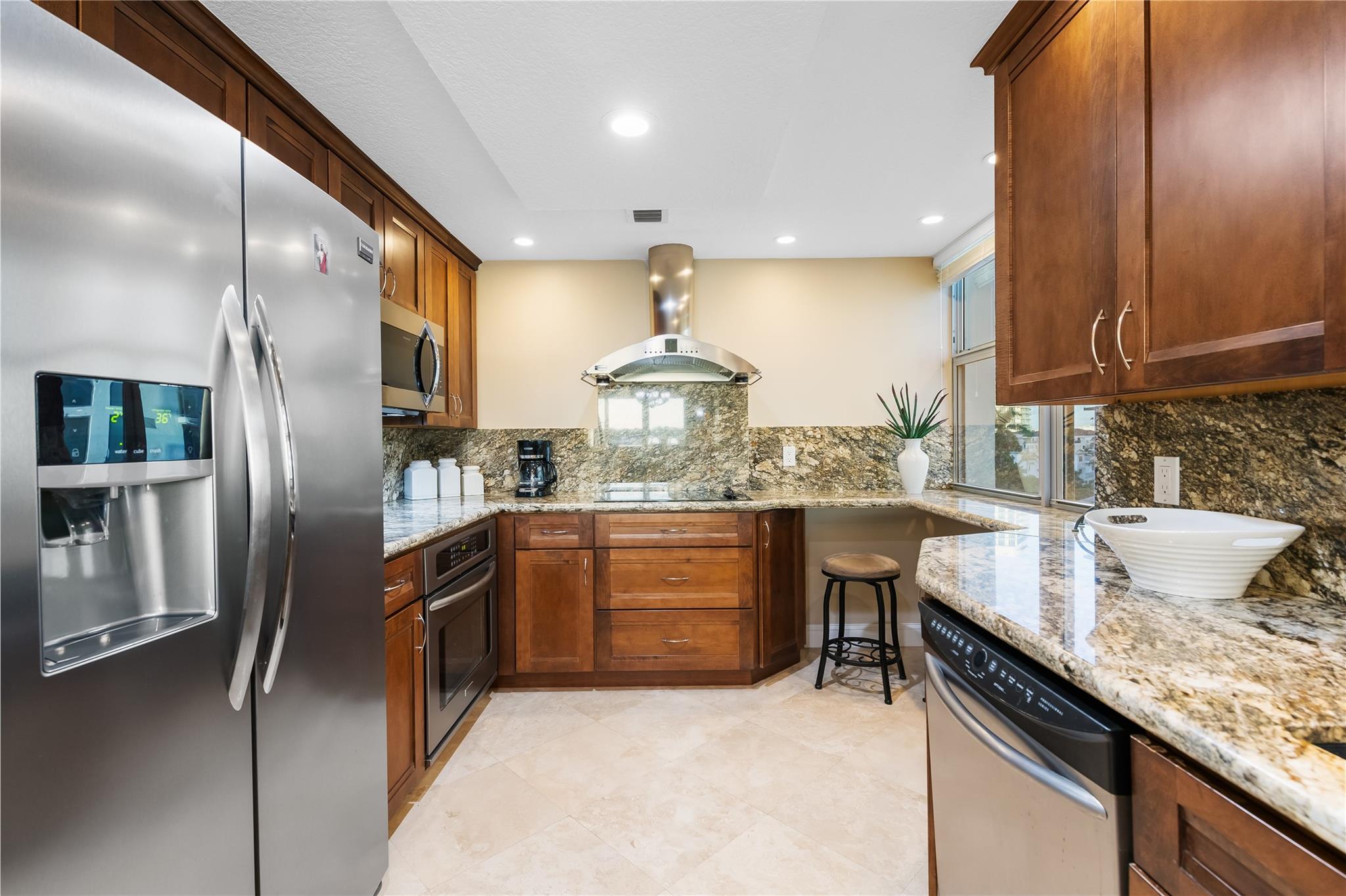 511 Bayshore Dr 501