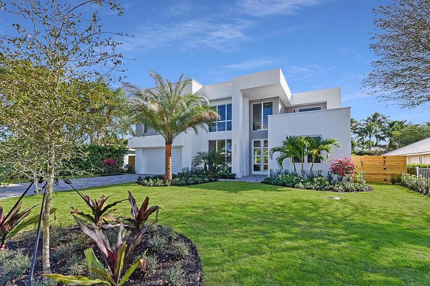 A truly unique opportunity! This brand new estate home is located on an expansive lot, with resort pool, patio and guest house!