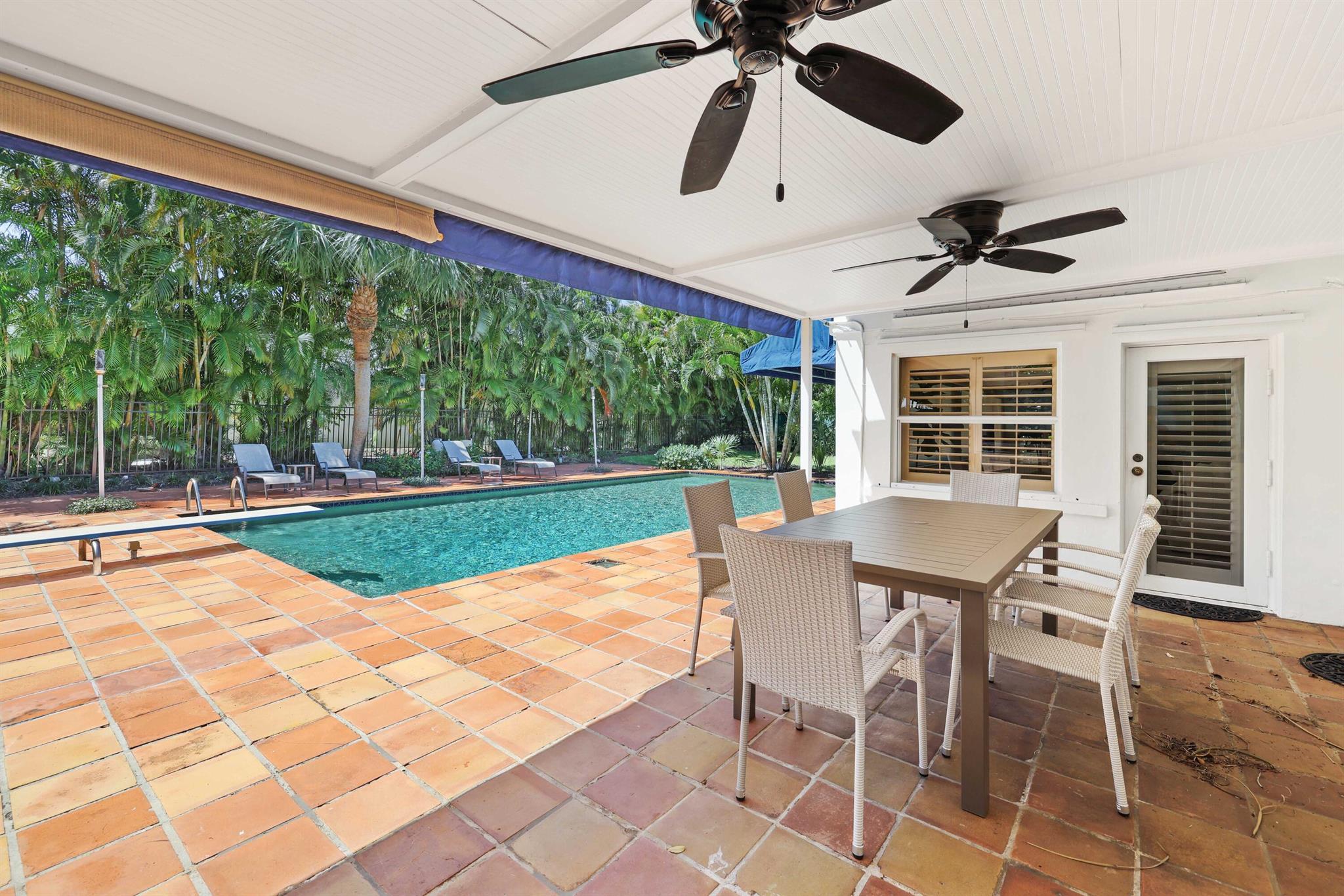 LAS PALMAS SUB - Residential