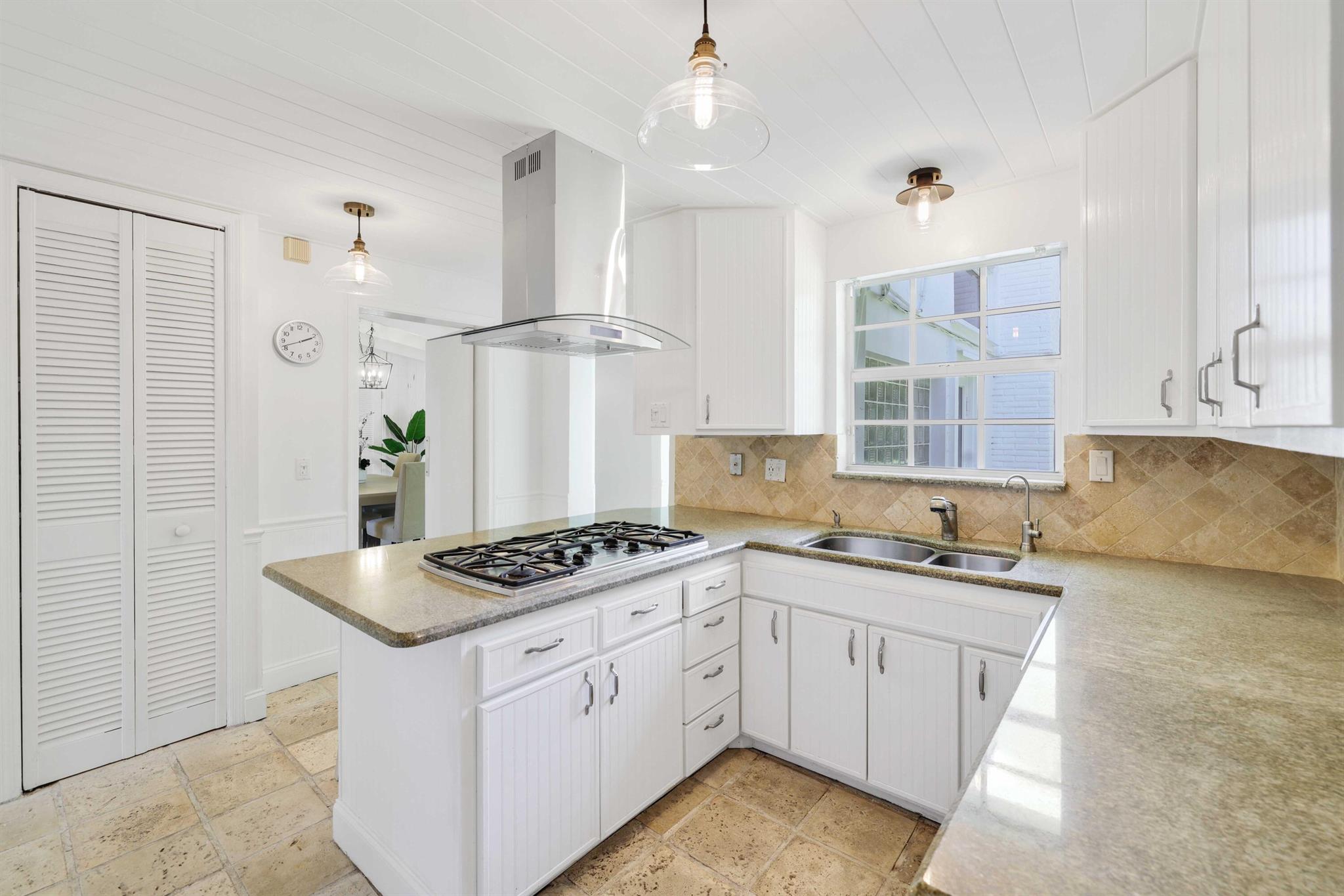 LAS PALMAS SUB - Residential