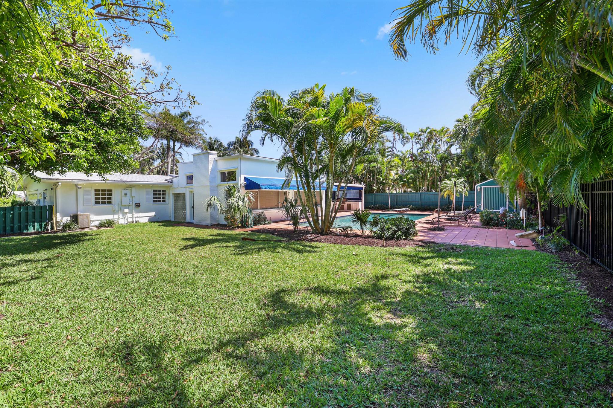 LAS PALMAS SUB - Residential