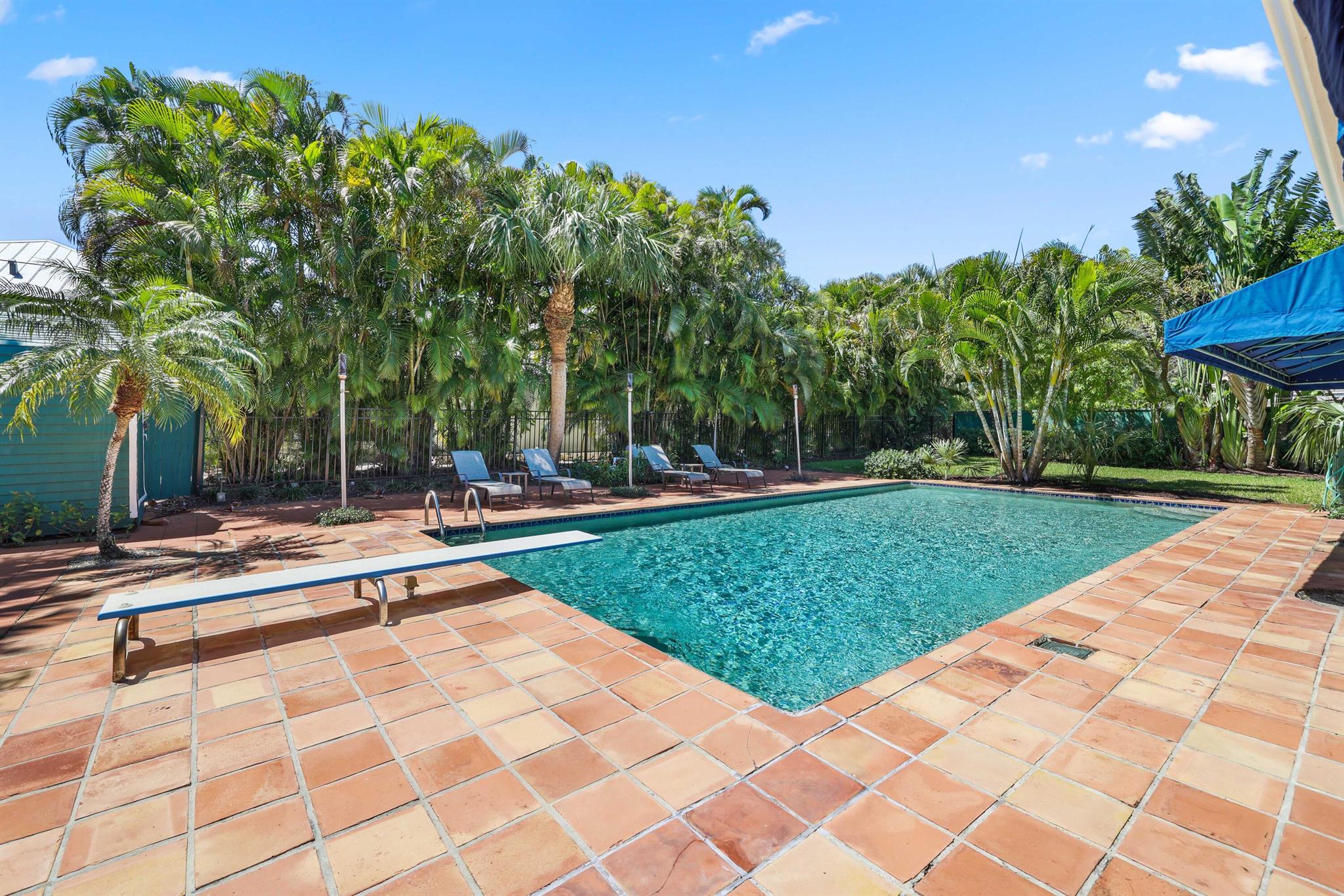 LAS PALMAS SUB - Residential