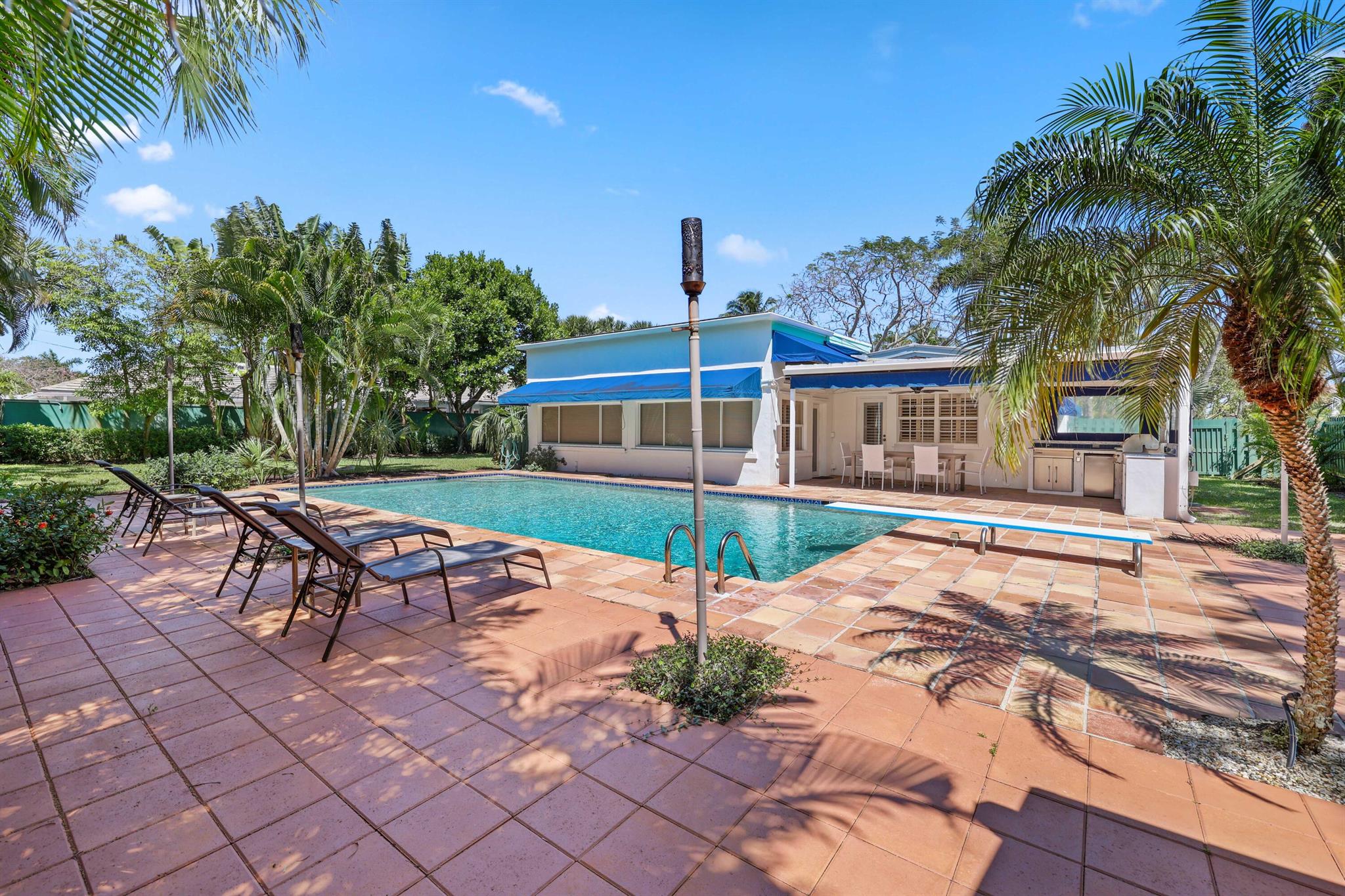 LAS PALMAS SUB - Residential