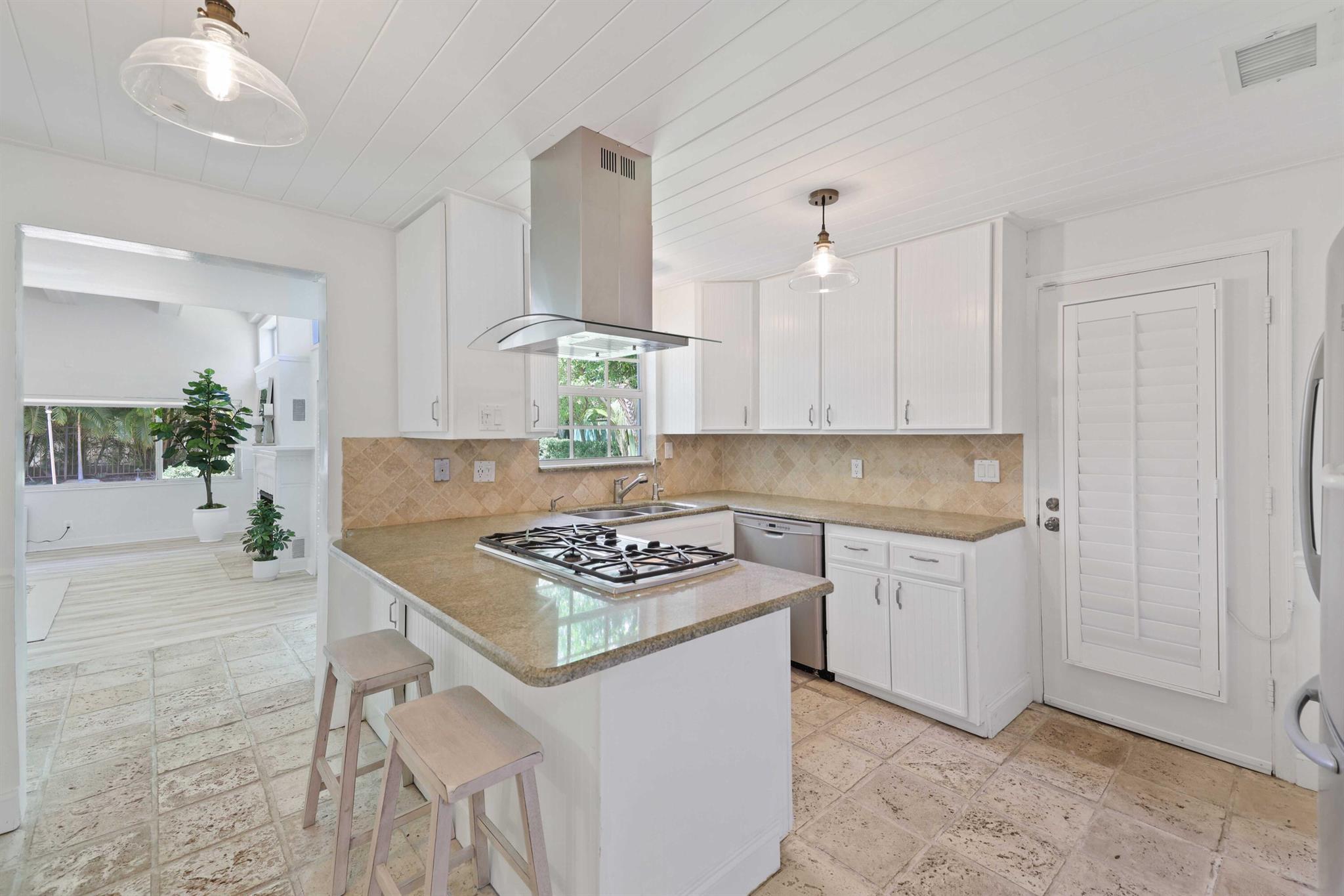 LAS PALMAS SUB - Residential