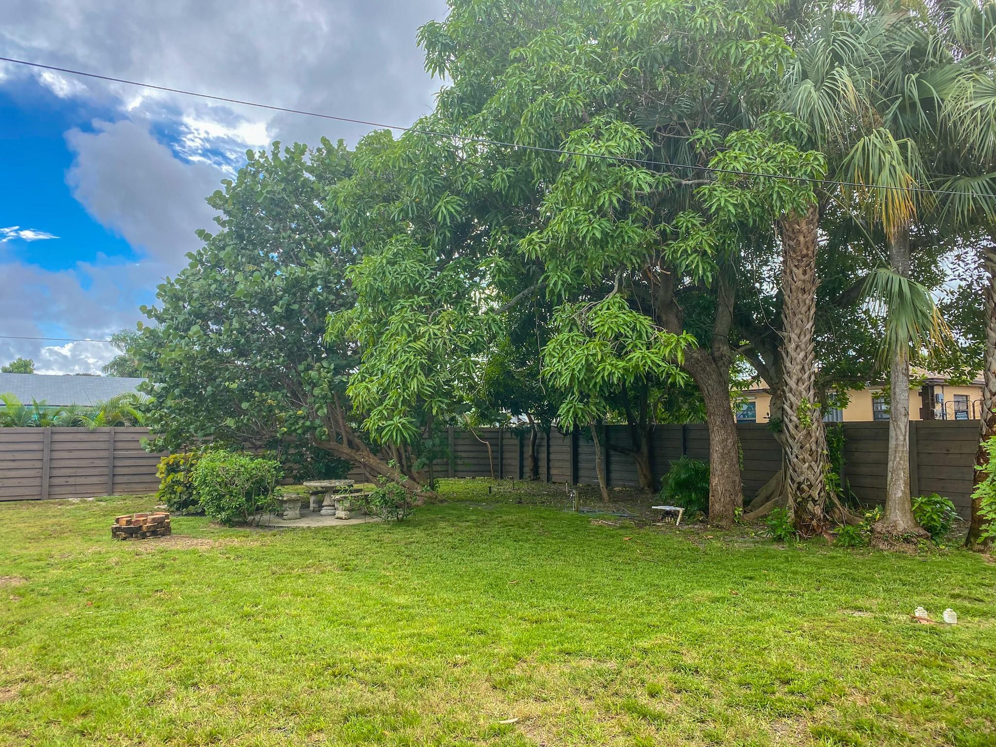 Lake Worth Town - Residential Lease