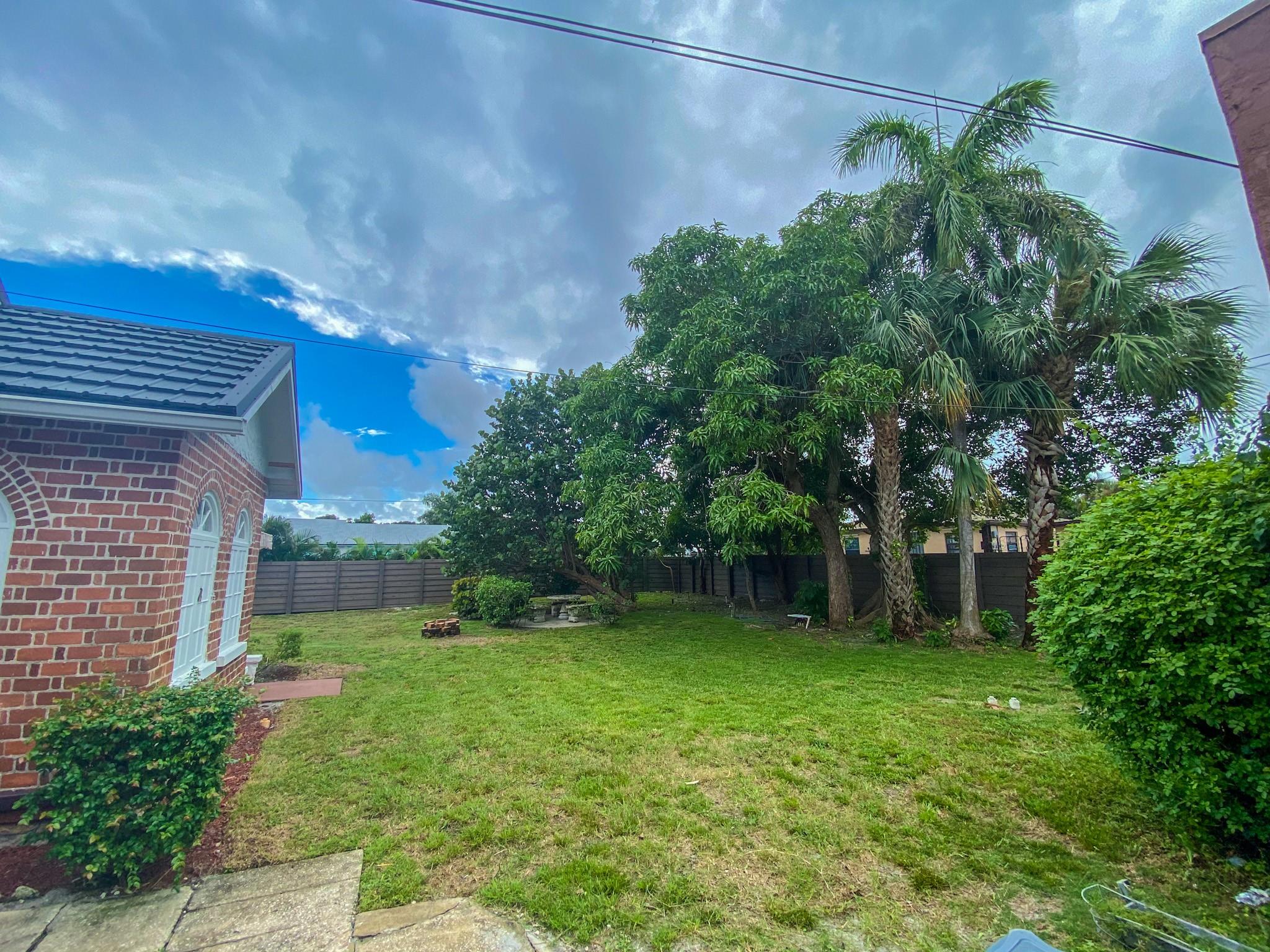 Lake Worth Town - Residential Lease