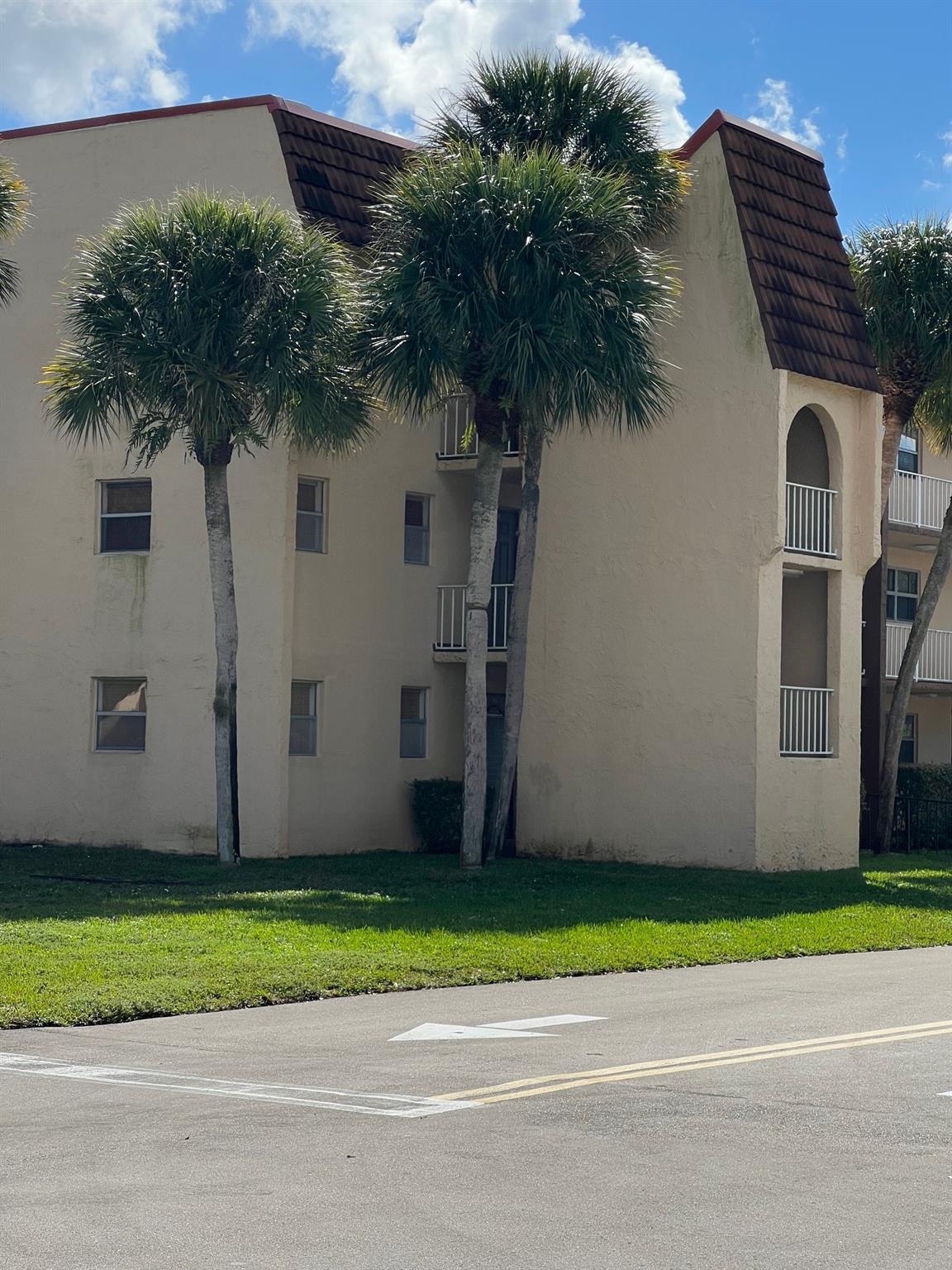 SUNRISE LAKES 60 CONDO - Residential