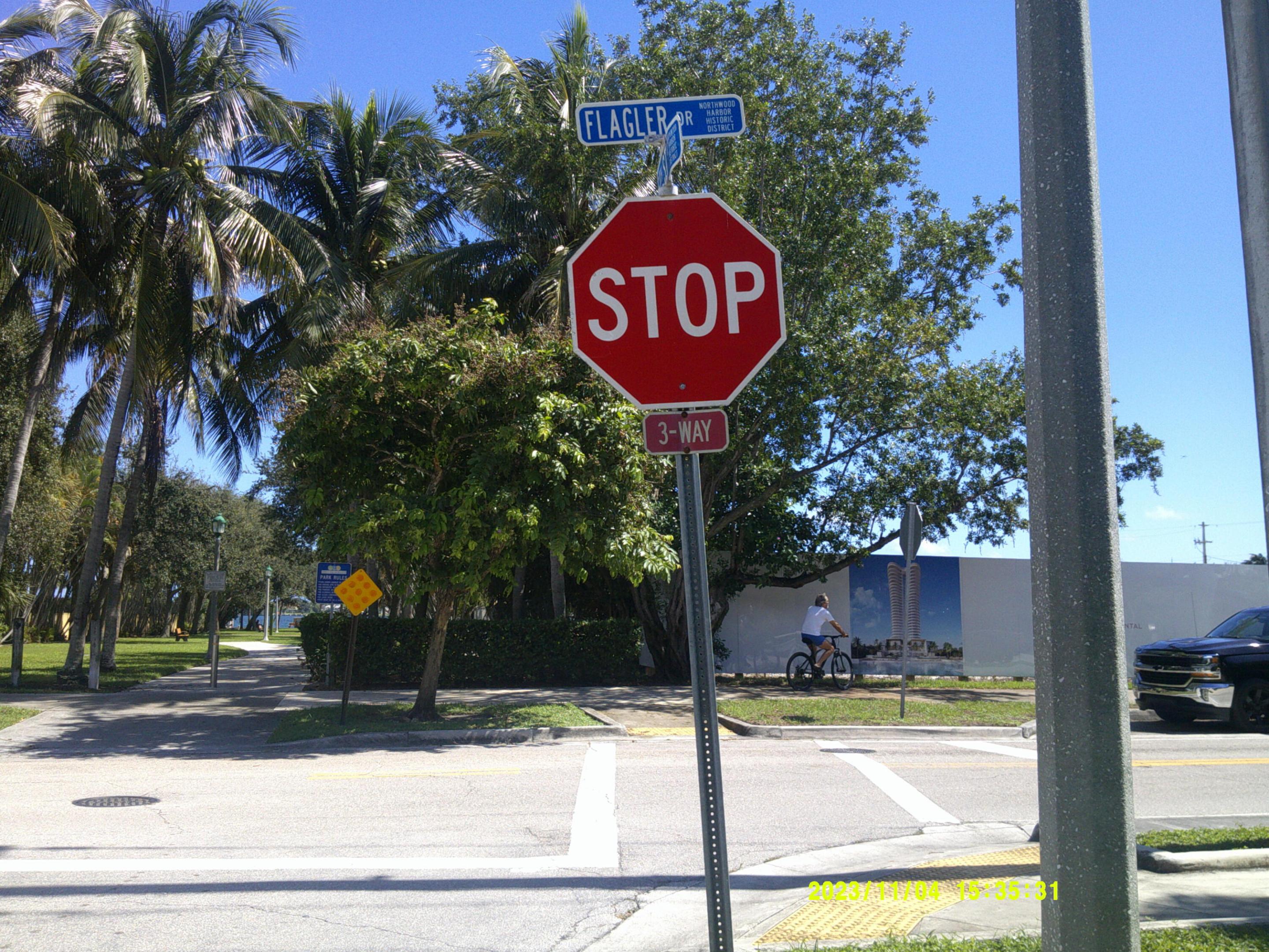 5600 N FLAGLER Drive 2803