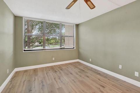 Tiny photo for 23305 N Barwood Ln Lane N #209, Boca Raton, FL 33428 (MLS # B26027190)