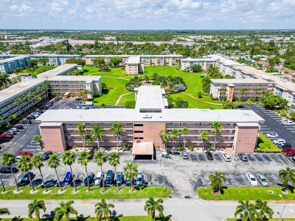 Photo of 2615 NE 1st Court #411, Boynton Beach, FL 33435 (MLS # B26015697)