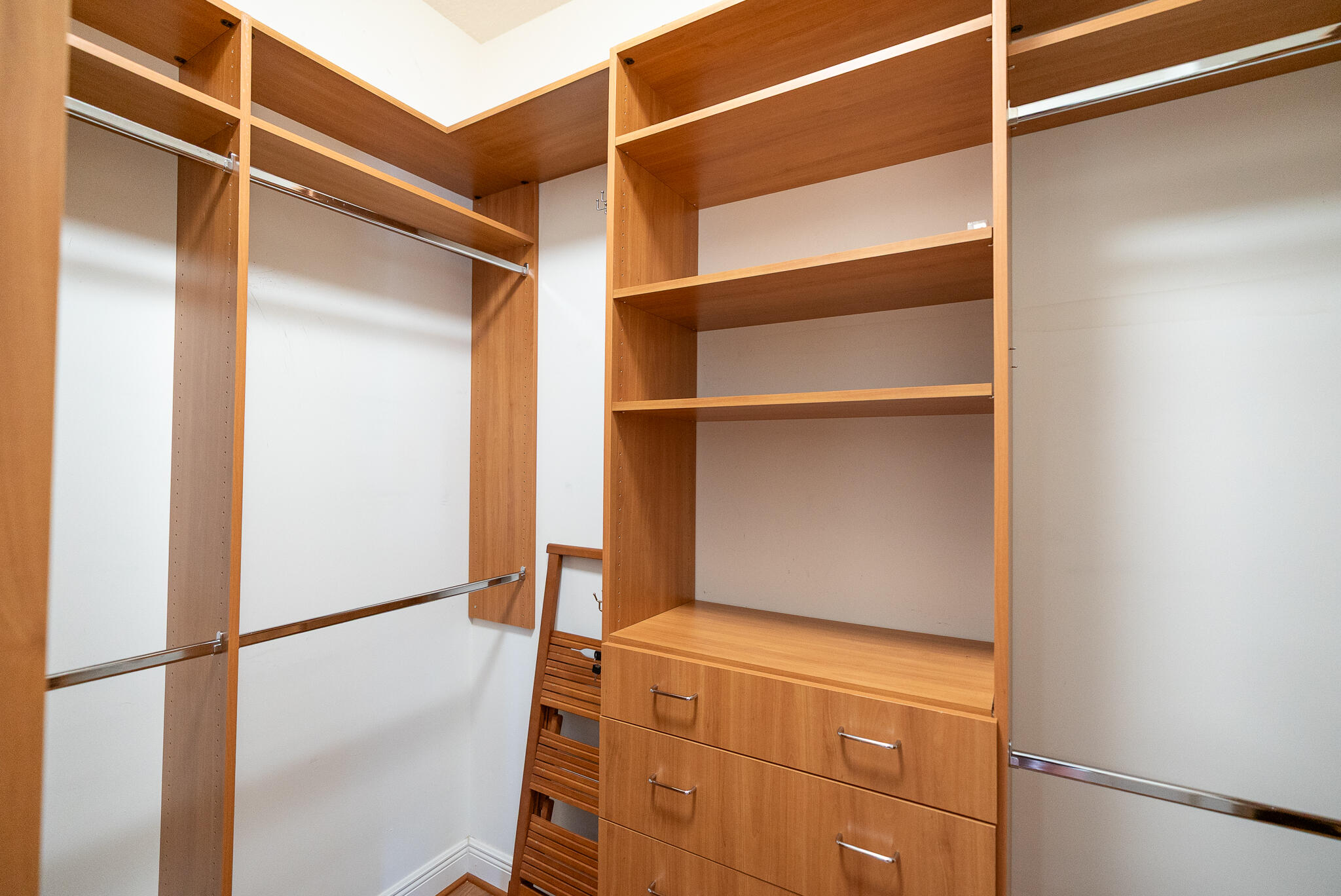 CYPRESS POINT - Residential