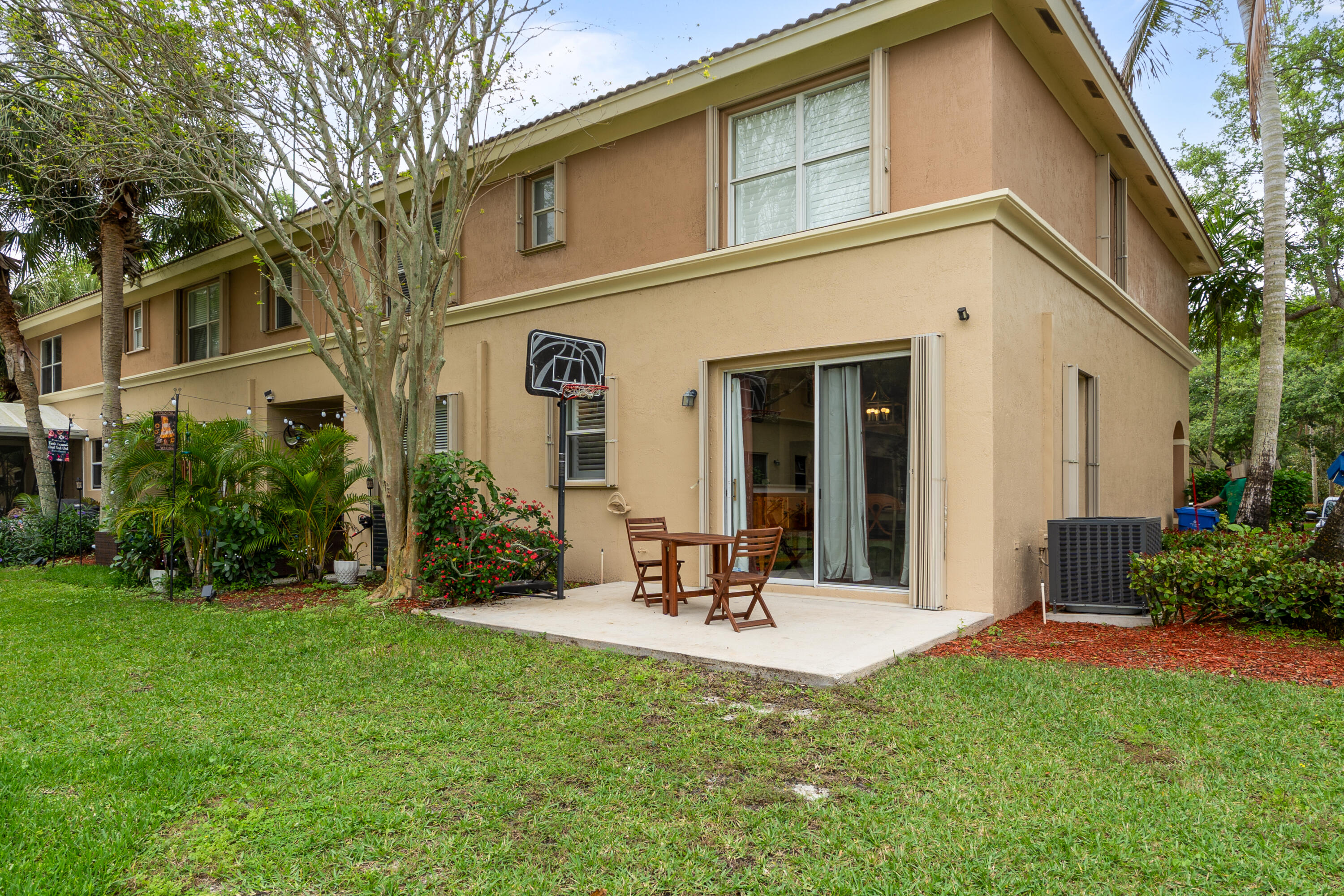 Seminole Estates & Towhomes - Residential