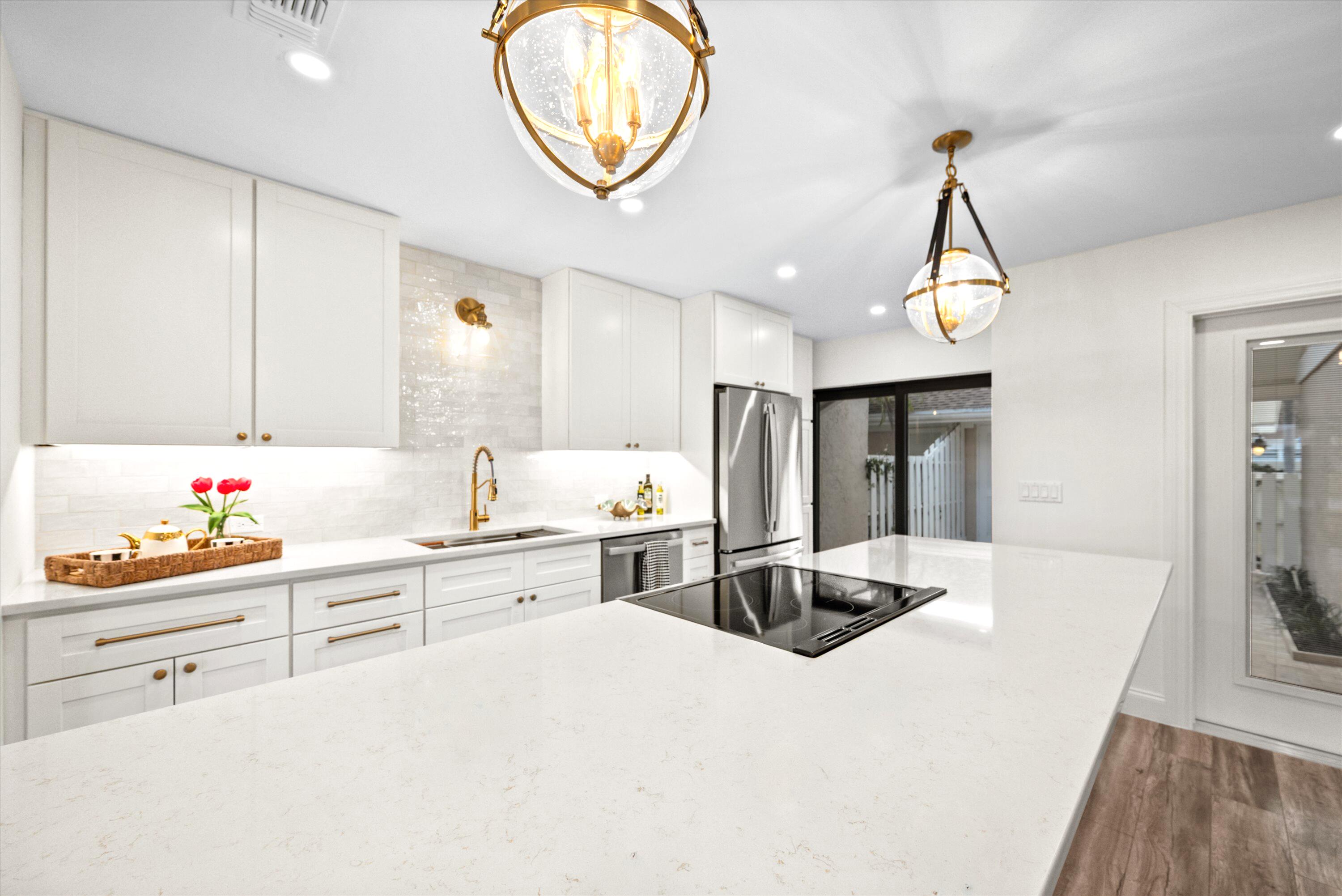 3733 Cape Pointe Circle