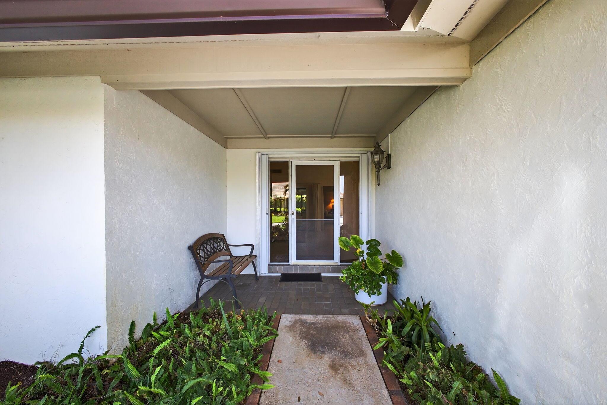 CROSSWINDS AT JONATHANS L - Residential Lease