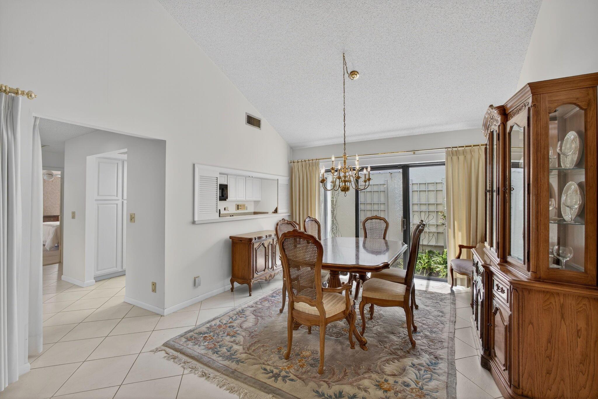 CROSSWINDS AT JONATHANS L - Residential Lease