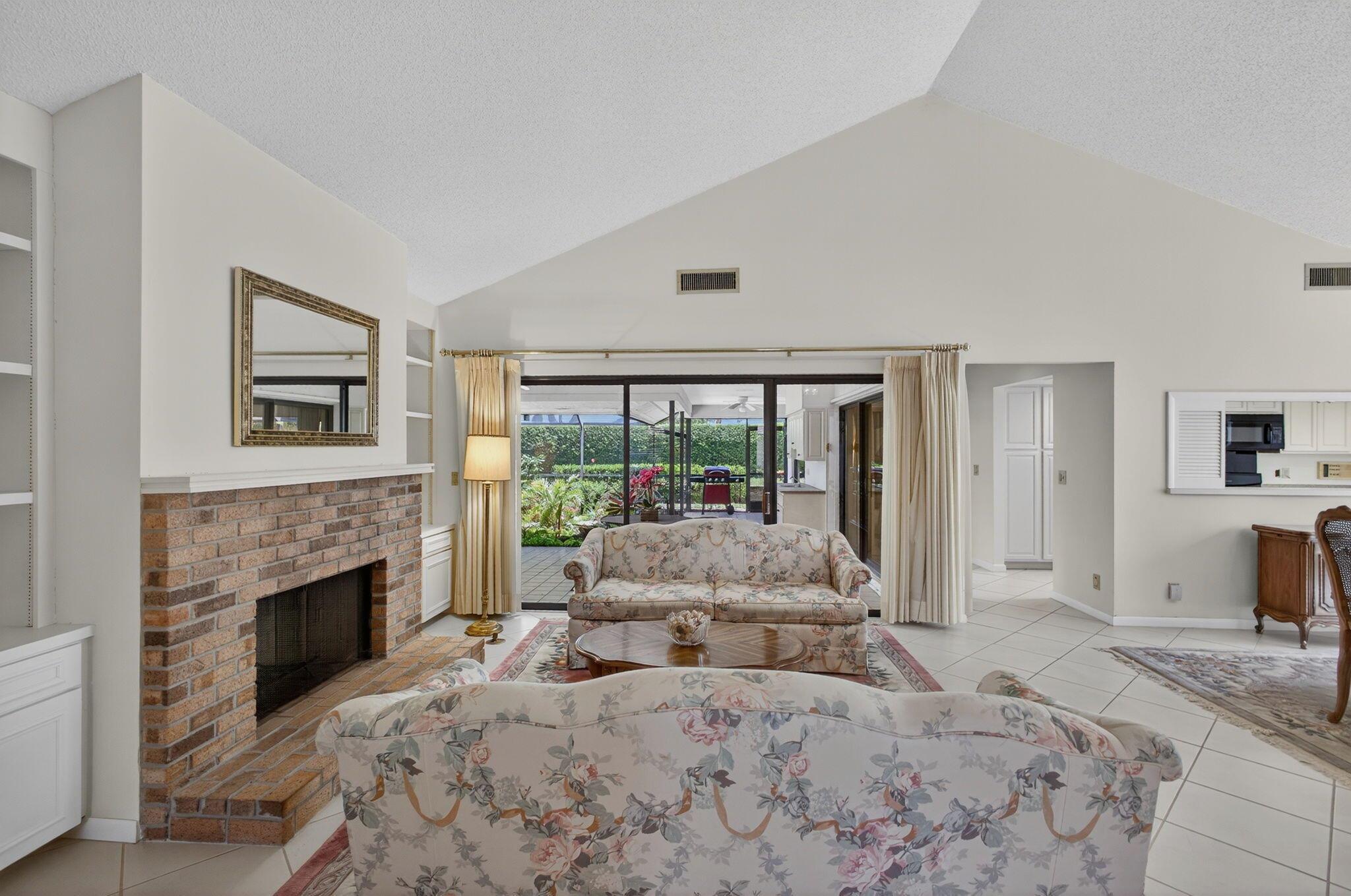 CROSSWINDS AT JONATHANS L - Residential Lease