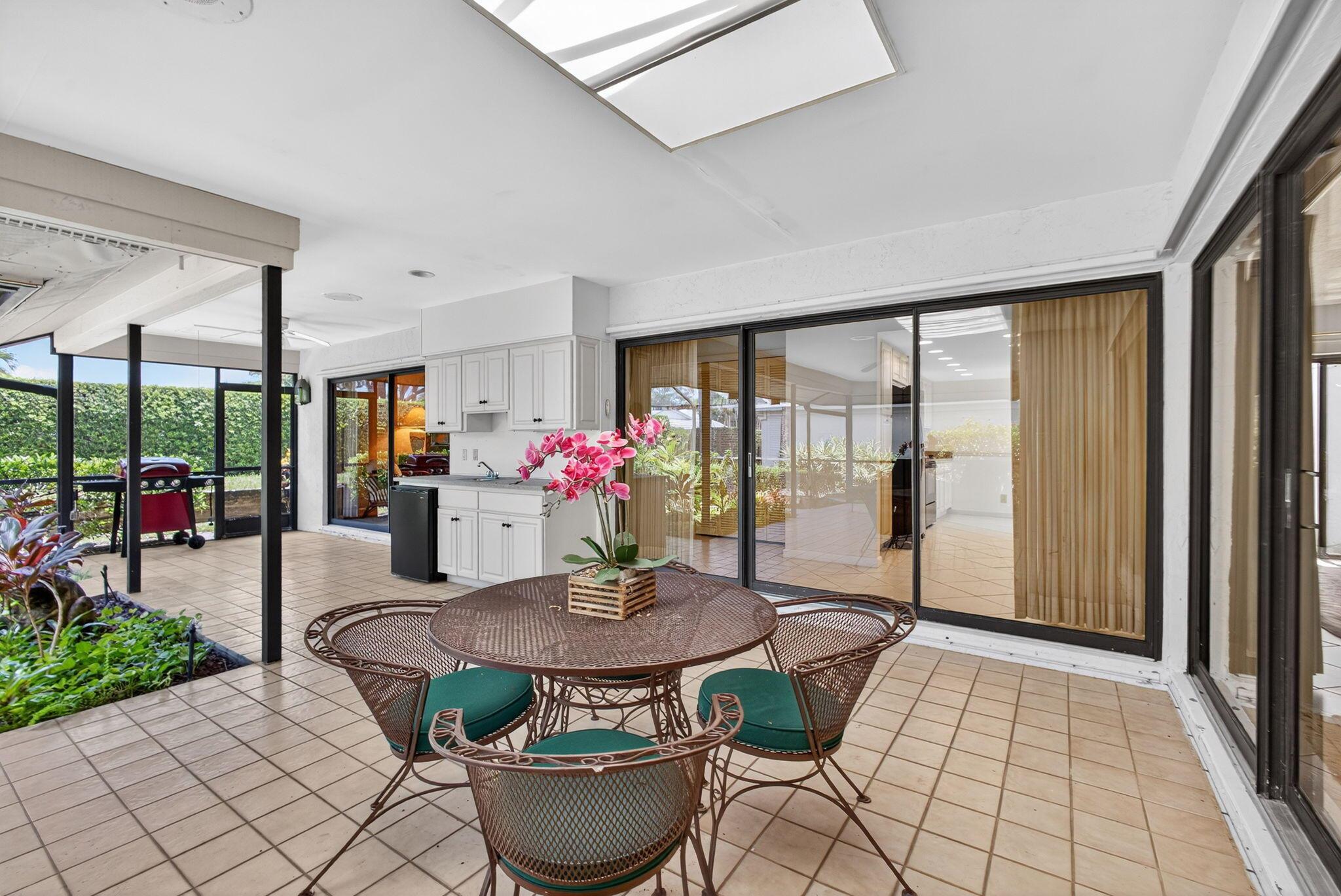 CROSSWINDS AT JONATHANS L - Residential Lease