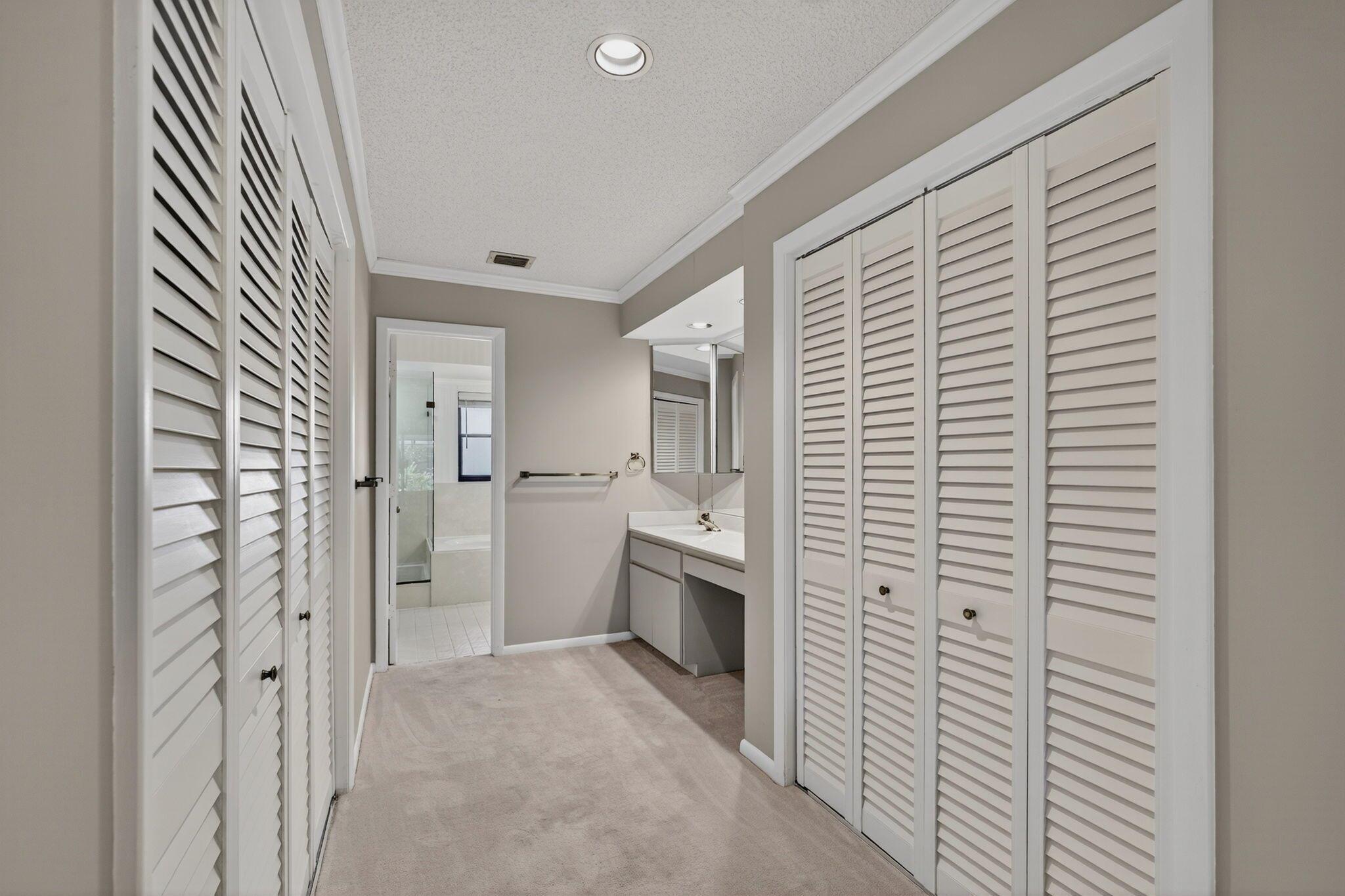 CROSSWINDS AT JONATHANS L - Residential Lease